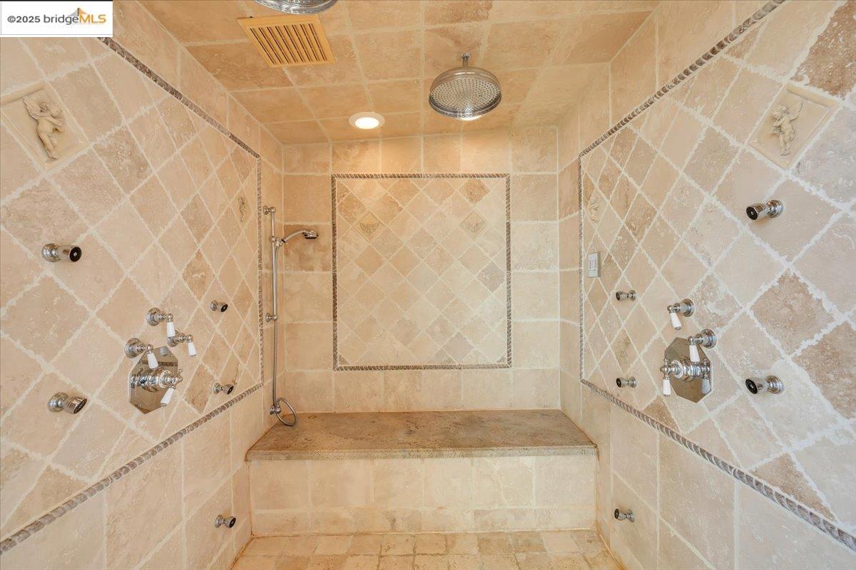 12881 Green Valley Cir