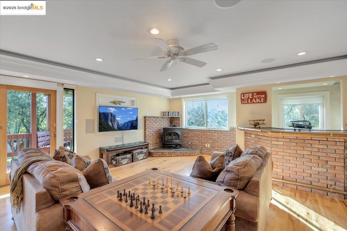 12881 Green Valley Cir