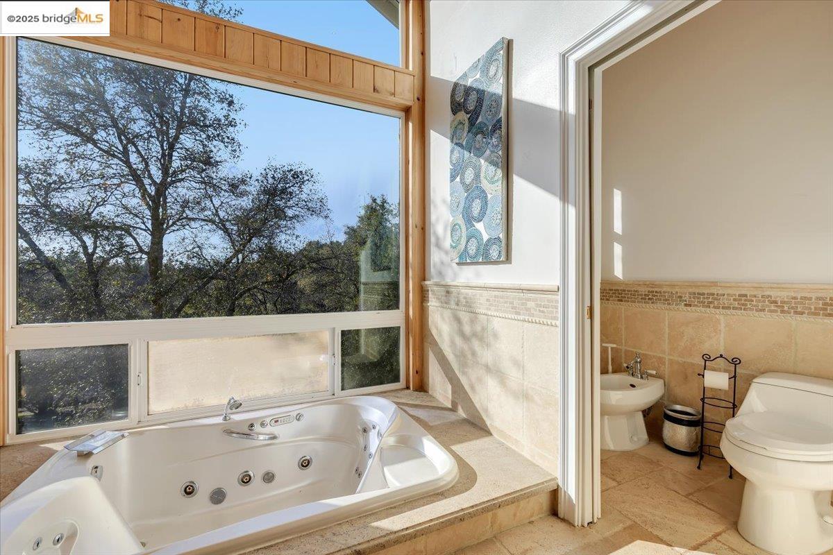 12881 Green Valley Cir