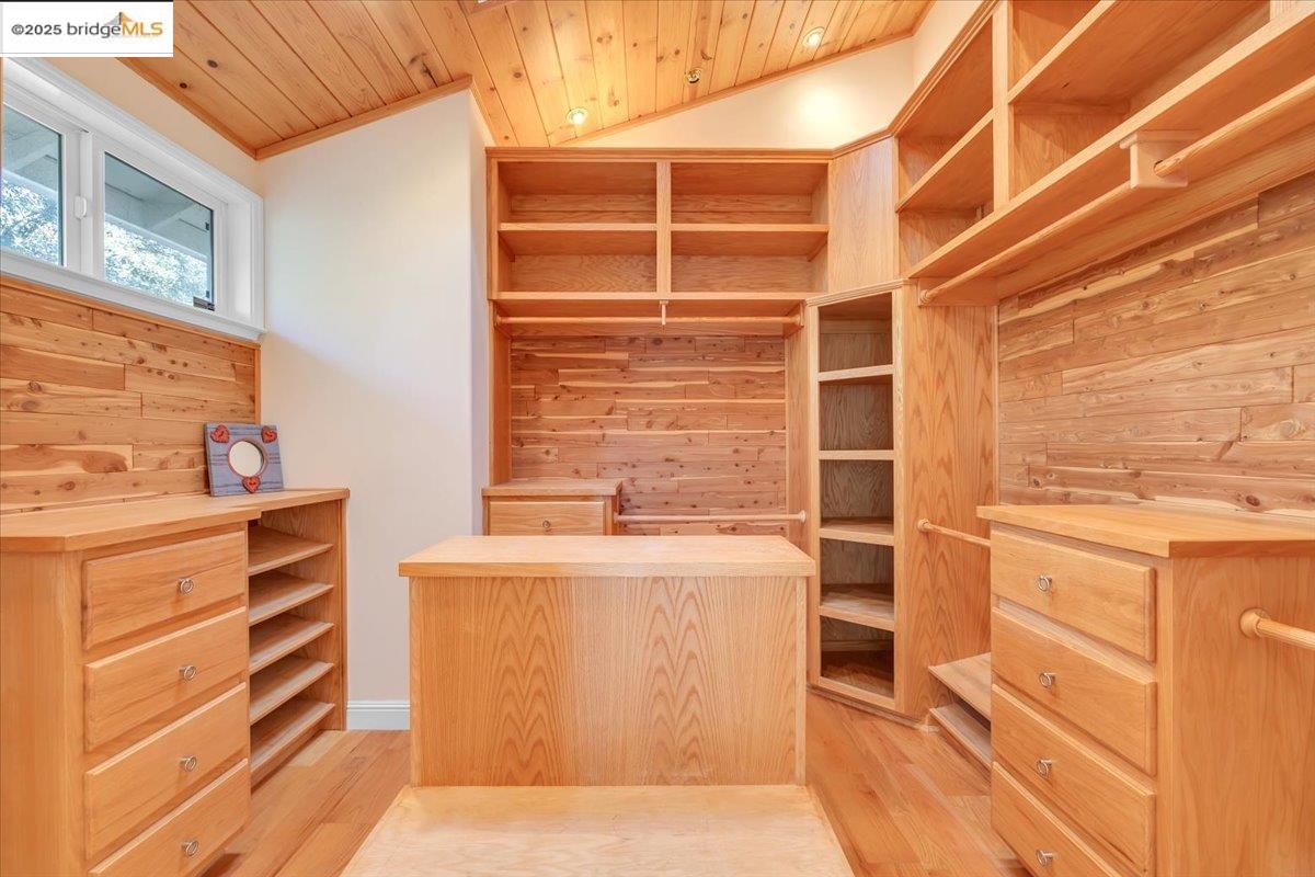 12881 Green Valley Cir