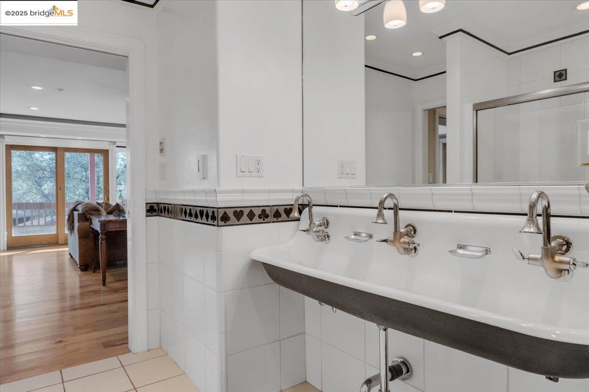 12881 Green Valley Cir