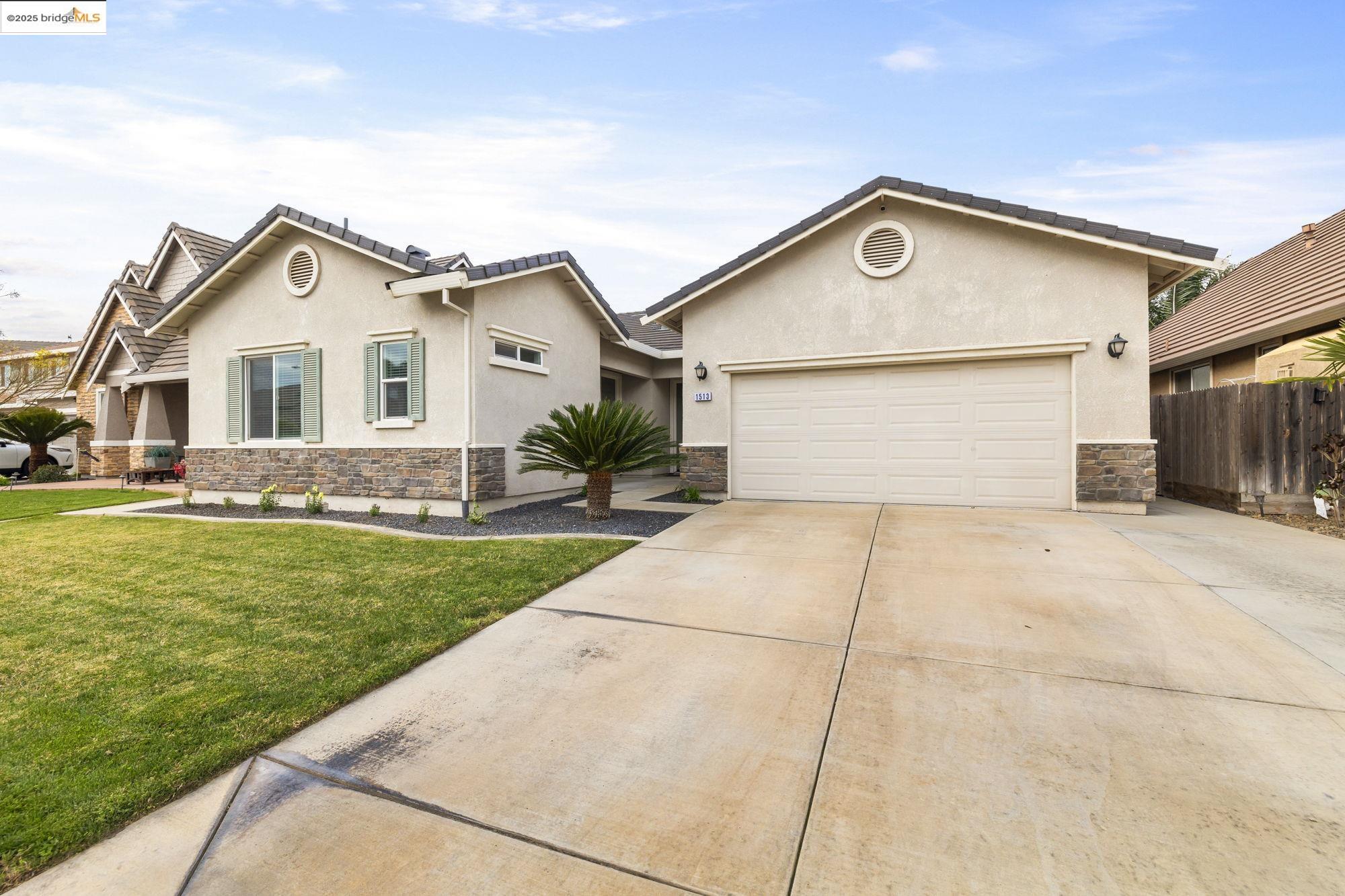 1513 Cloverfield Ct