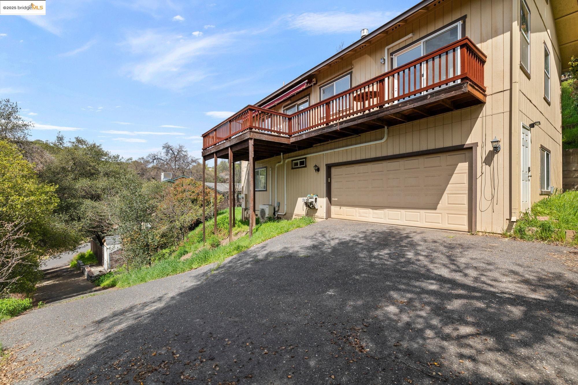 253 Arbona Cir S