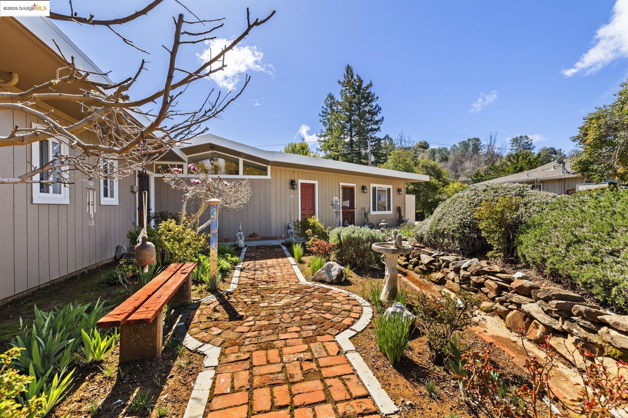 20325 Eureka Dr