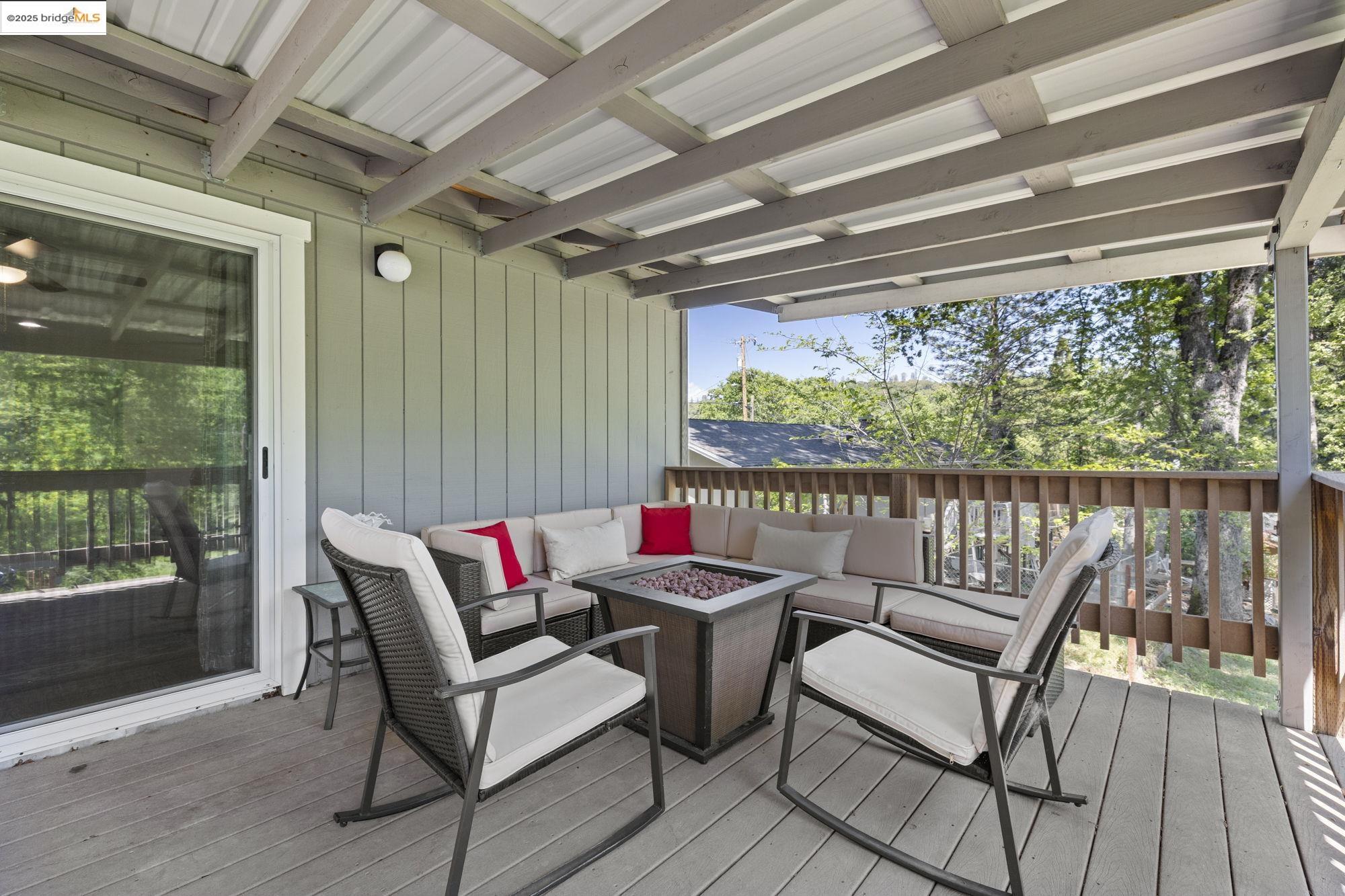 15453 Camino Del Parque