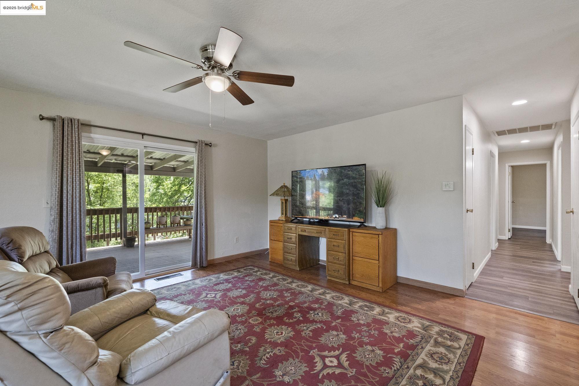 15453 Camino Del Parque