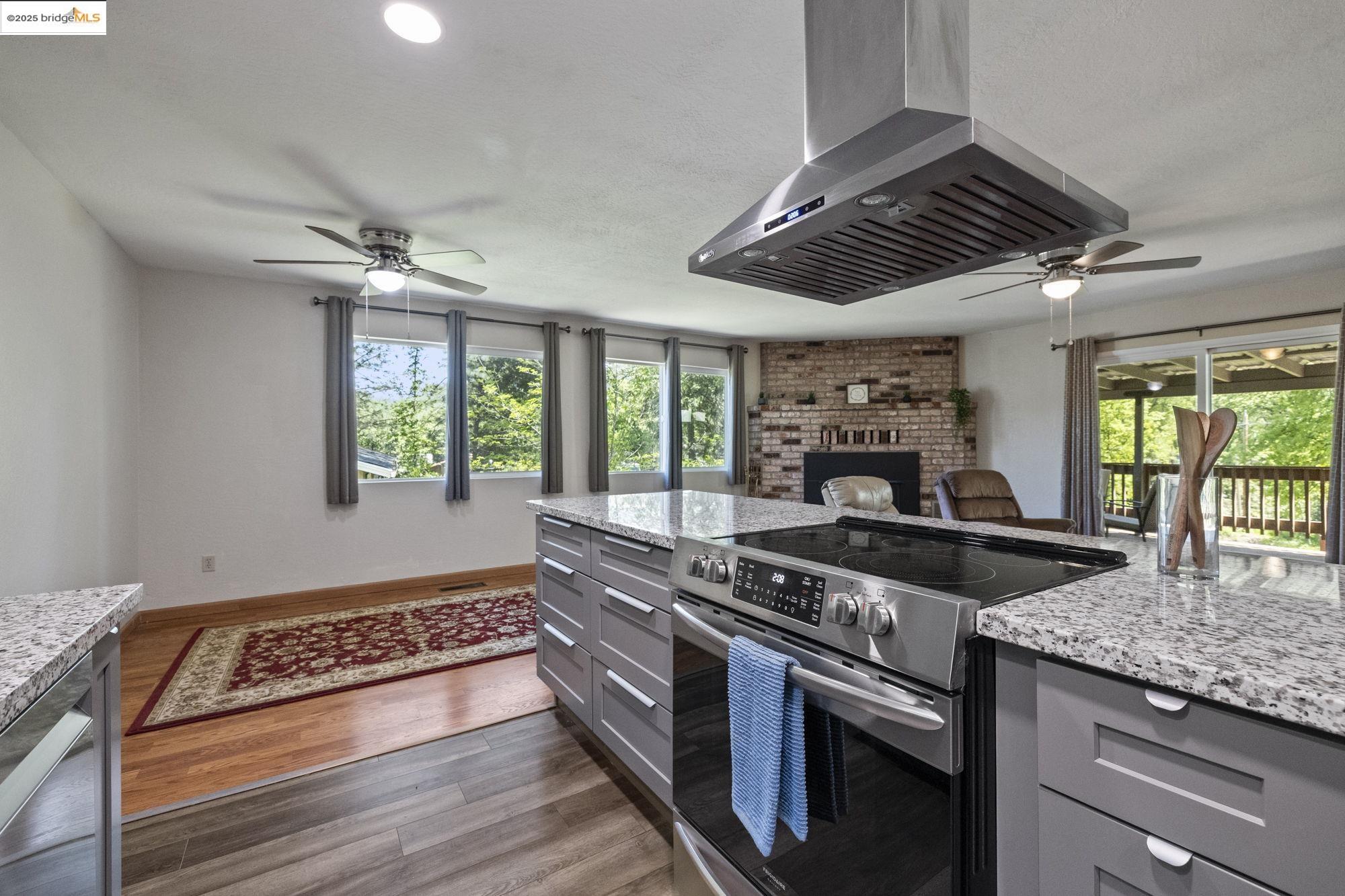 15453 Camino Del Parque