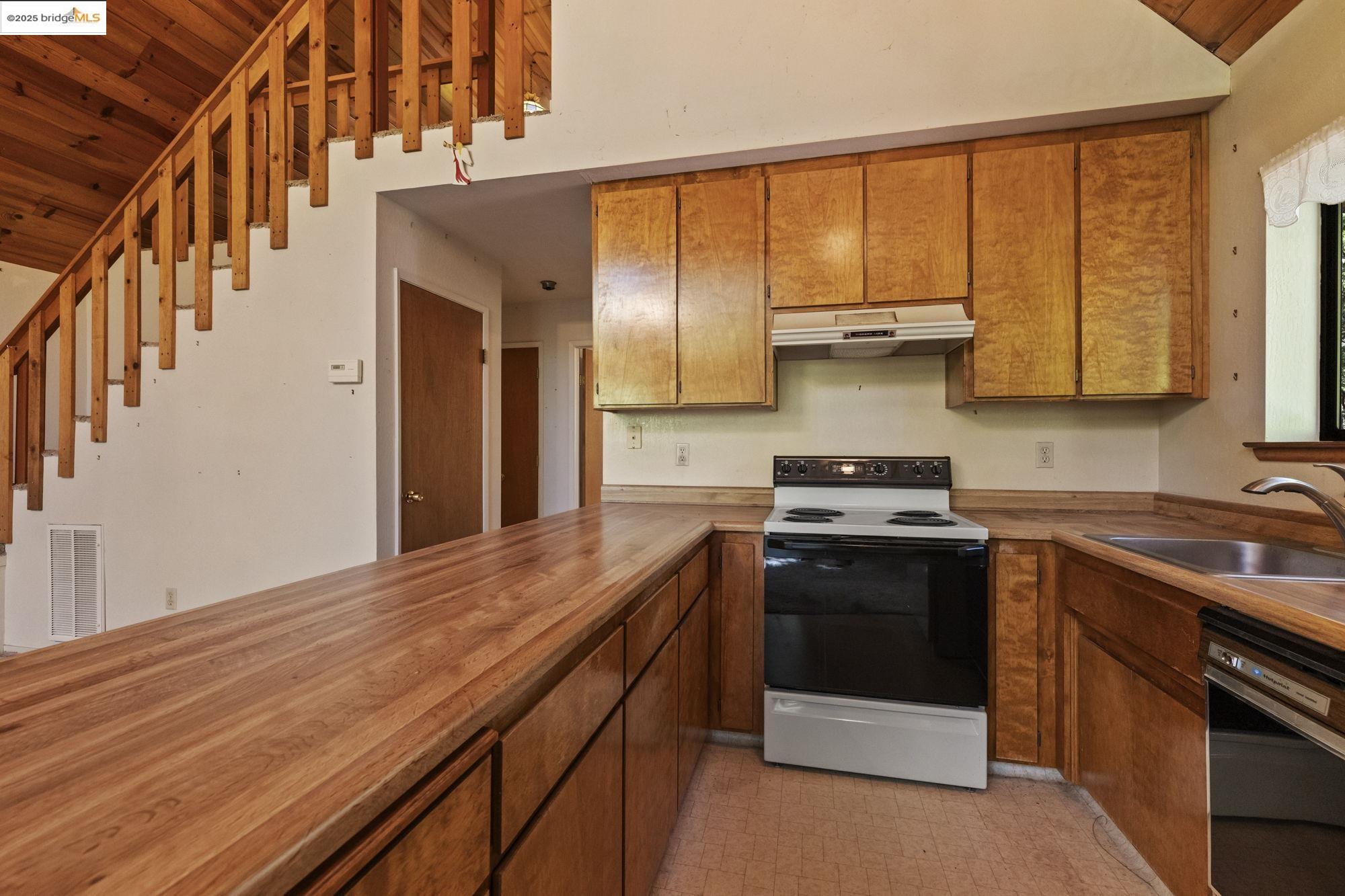 17070 Broken Pine Rd