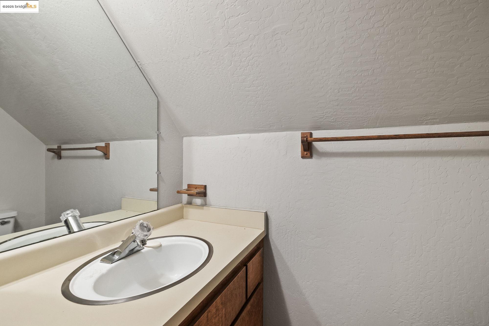 17070 Broken Pine Rd