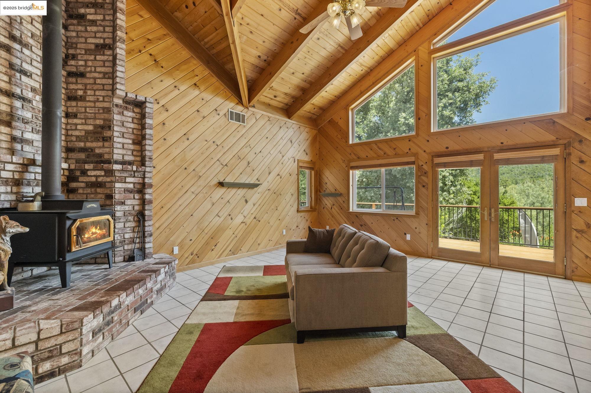 21823 Lyons Bald Mountain Rd