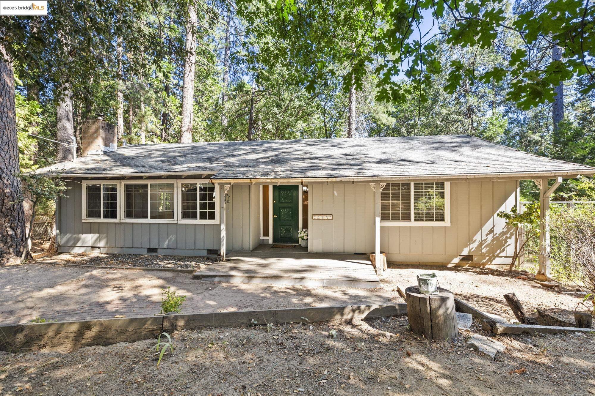 22977 Hawk Ln