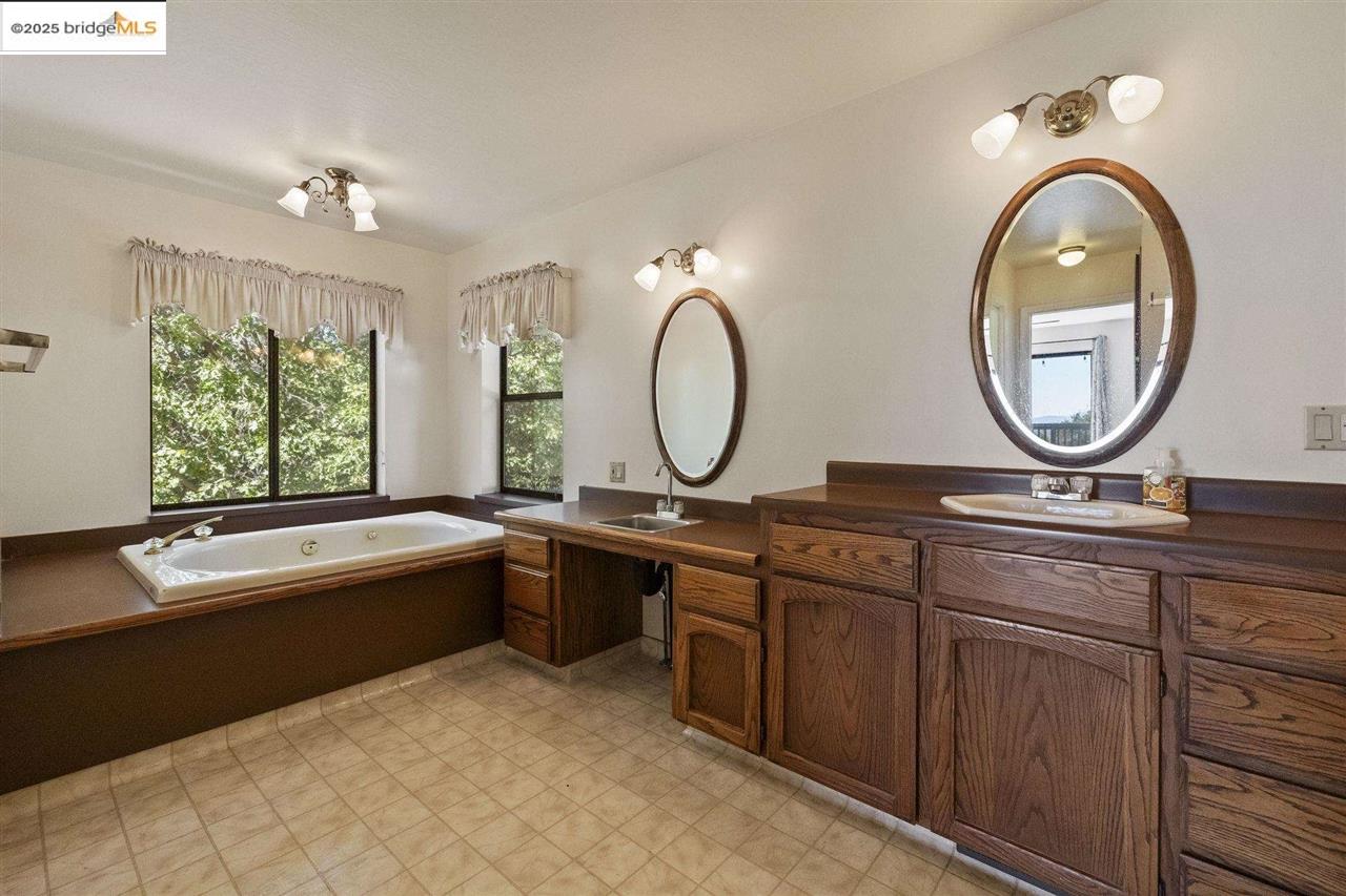 16620 Charles Otter Drive