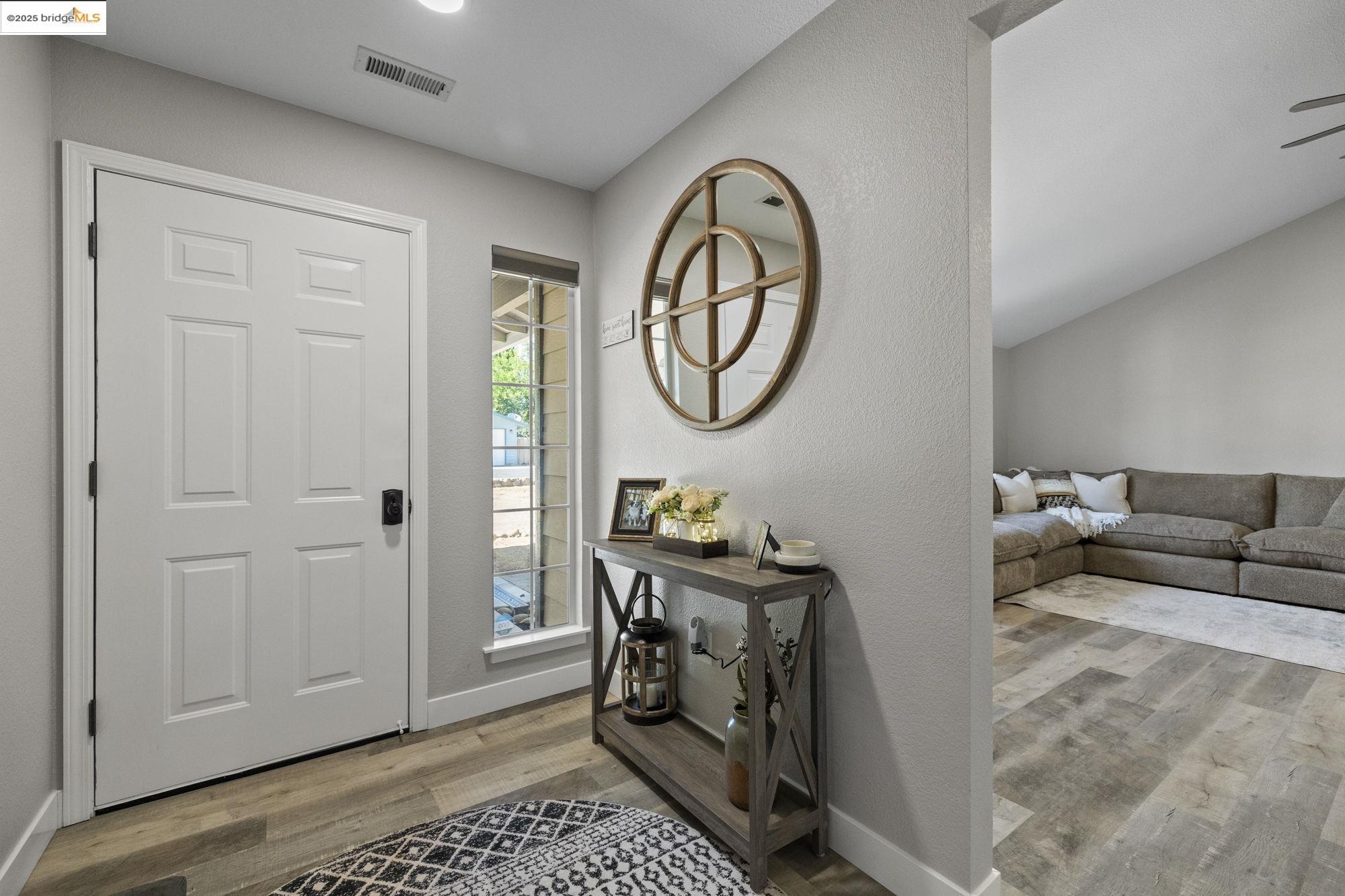 10855 Robinwood Ln