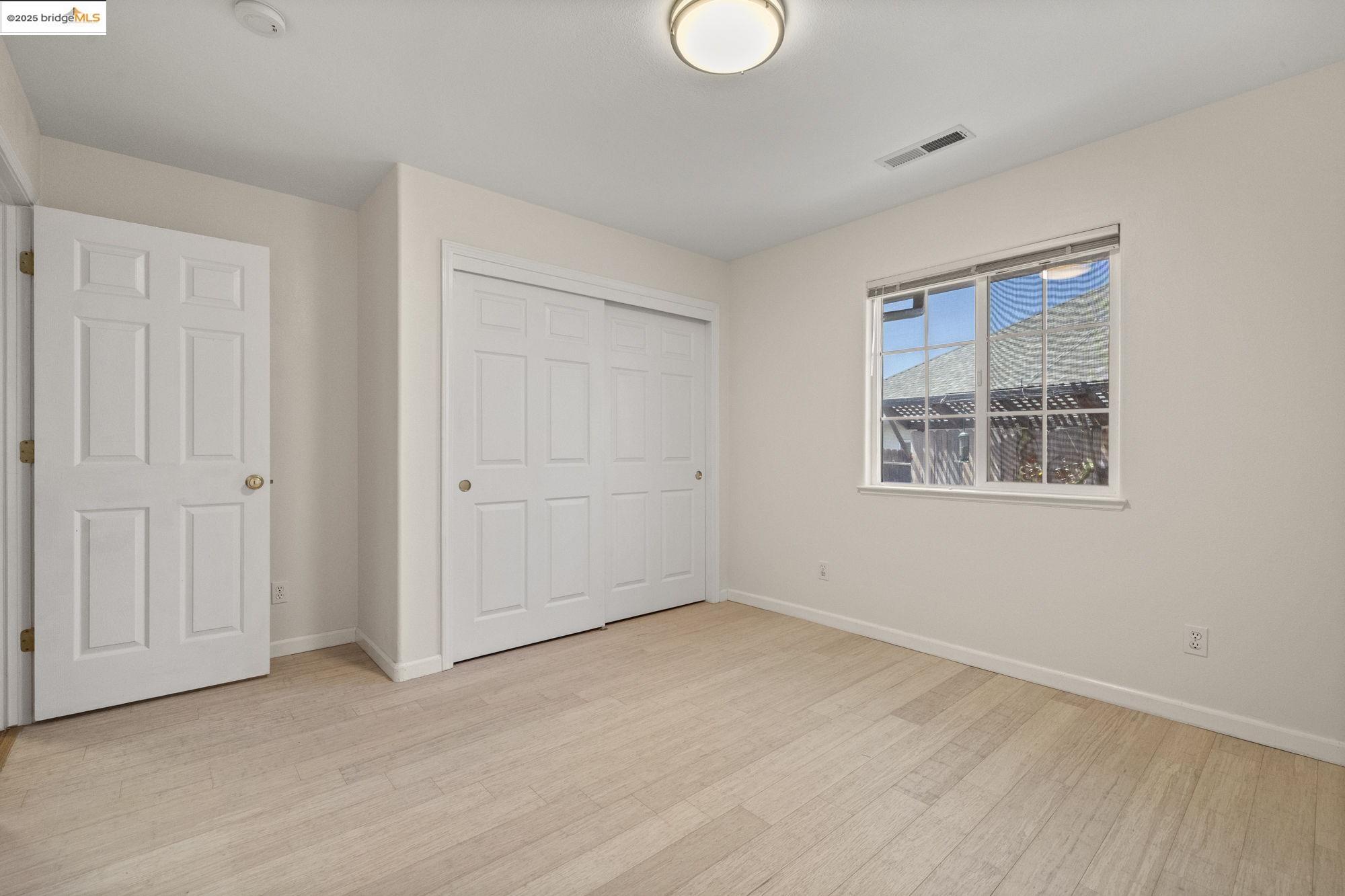 17538 Twin Oak Dr