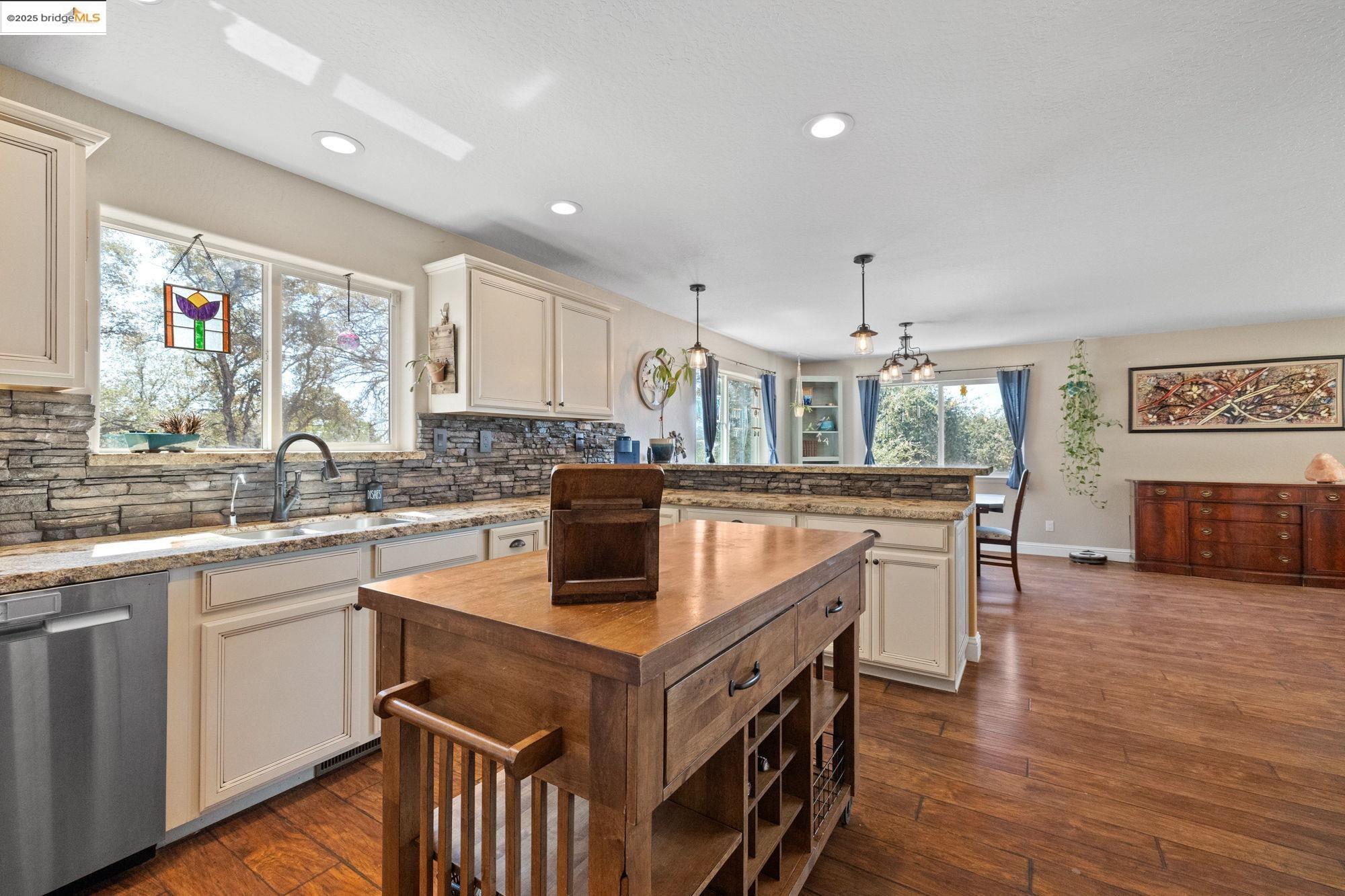 13225 Armistead Cir