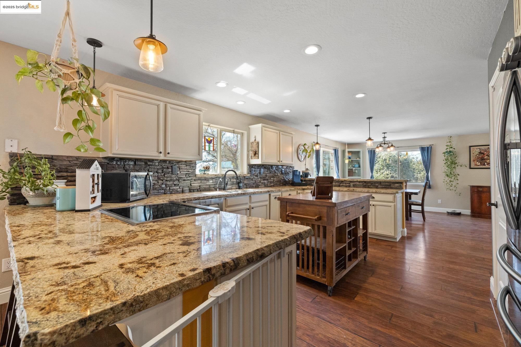 13225 Armistead Cir