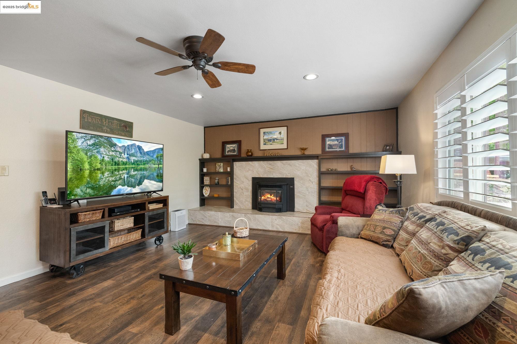 18814 Middle Camp Sugar Pine Rd
