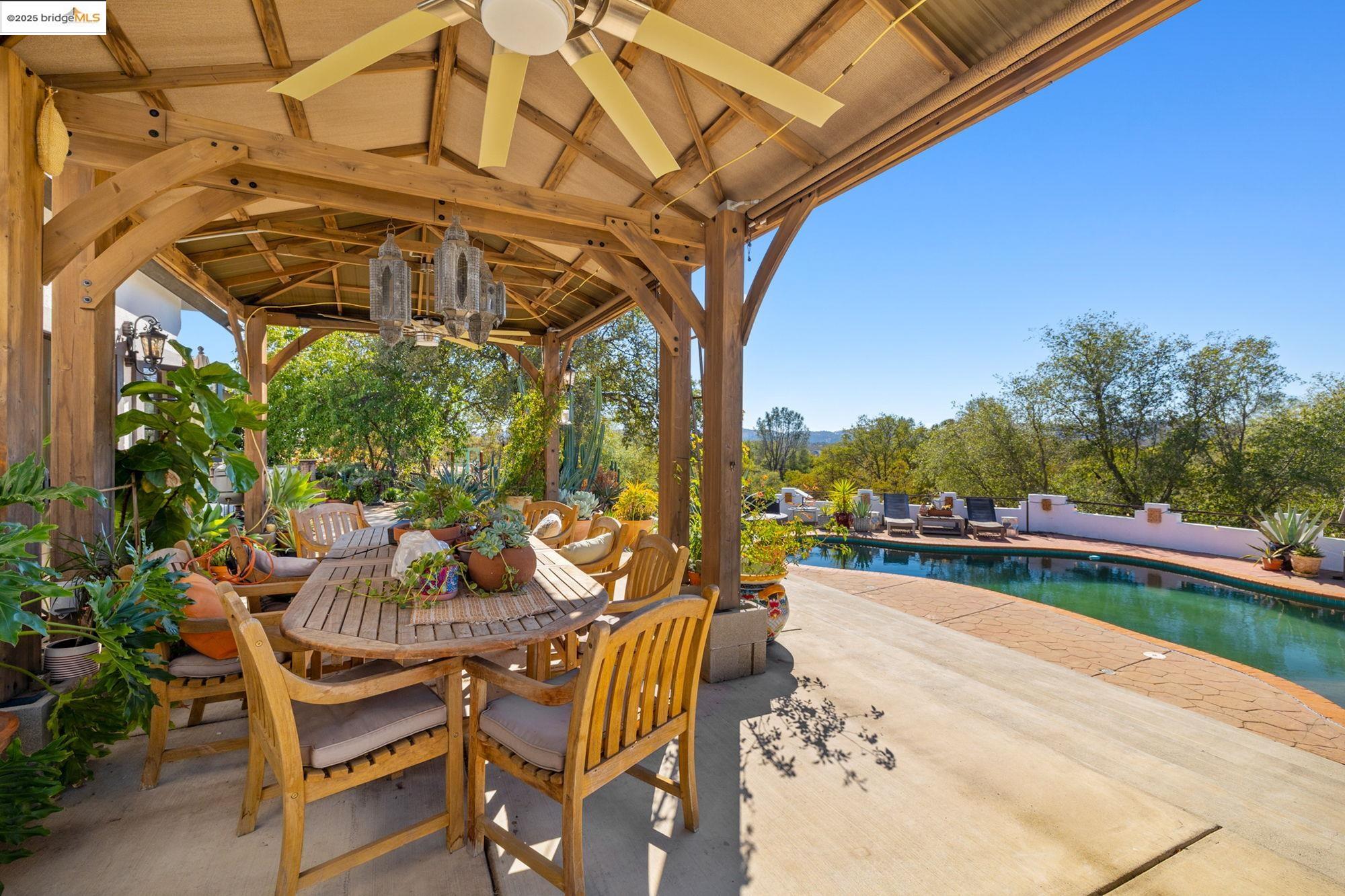 444 Jackson St, Copperopolis