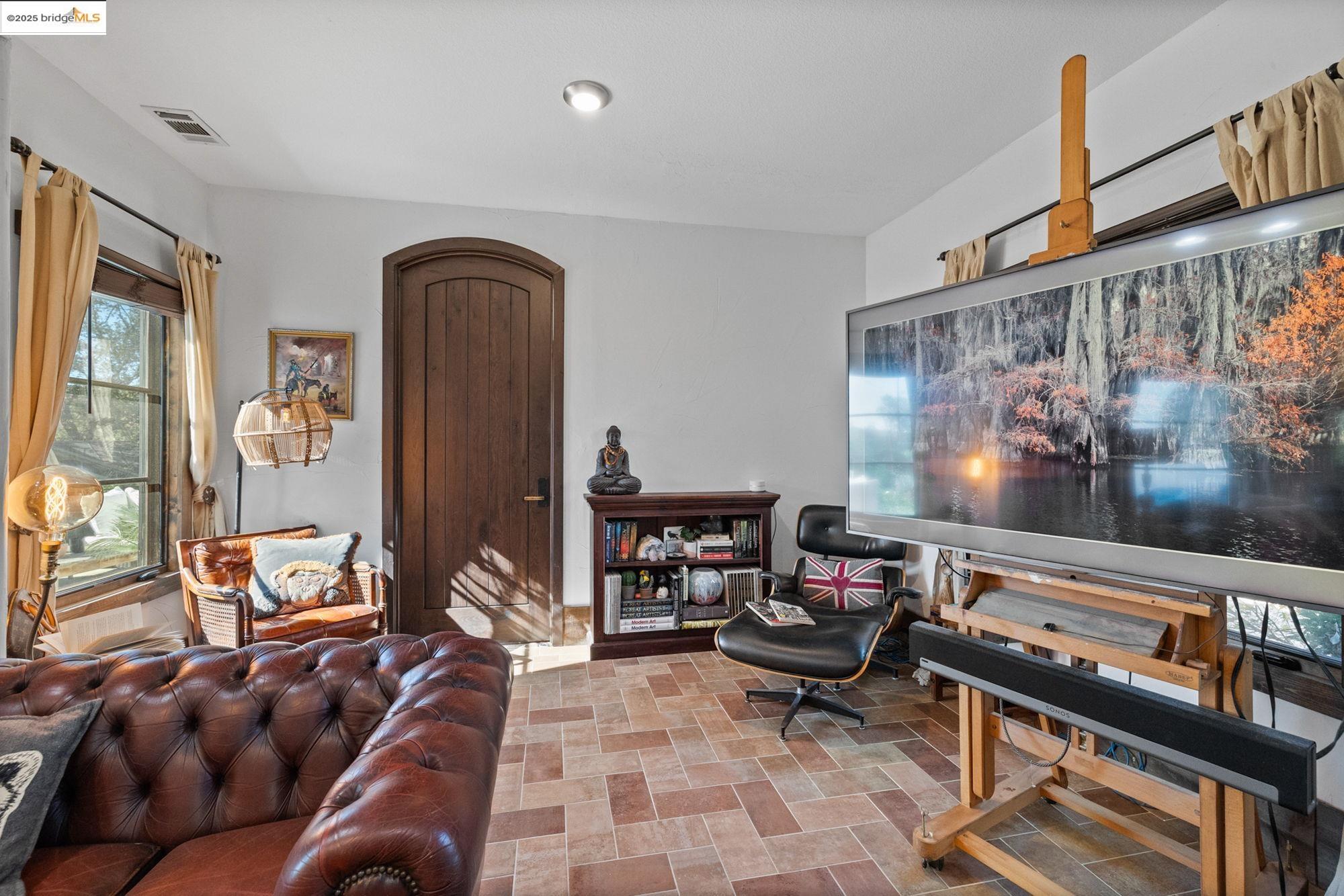 444 Jackson St, Copperopolis