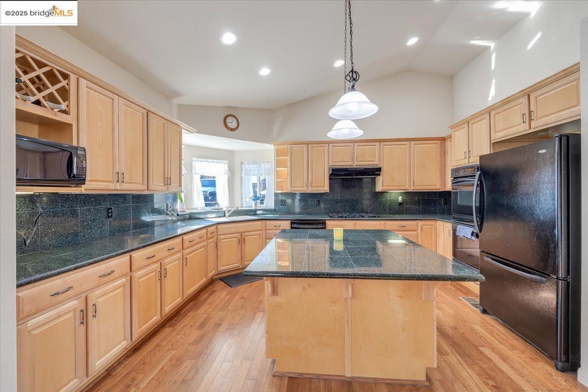 20405 Starr King Dr, Soulsbyville