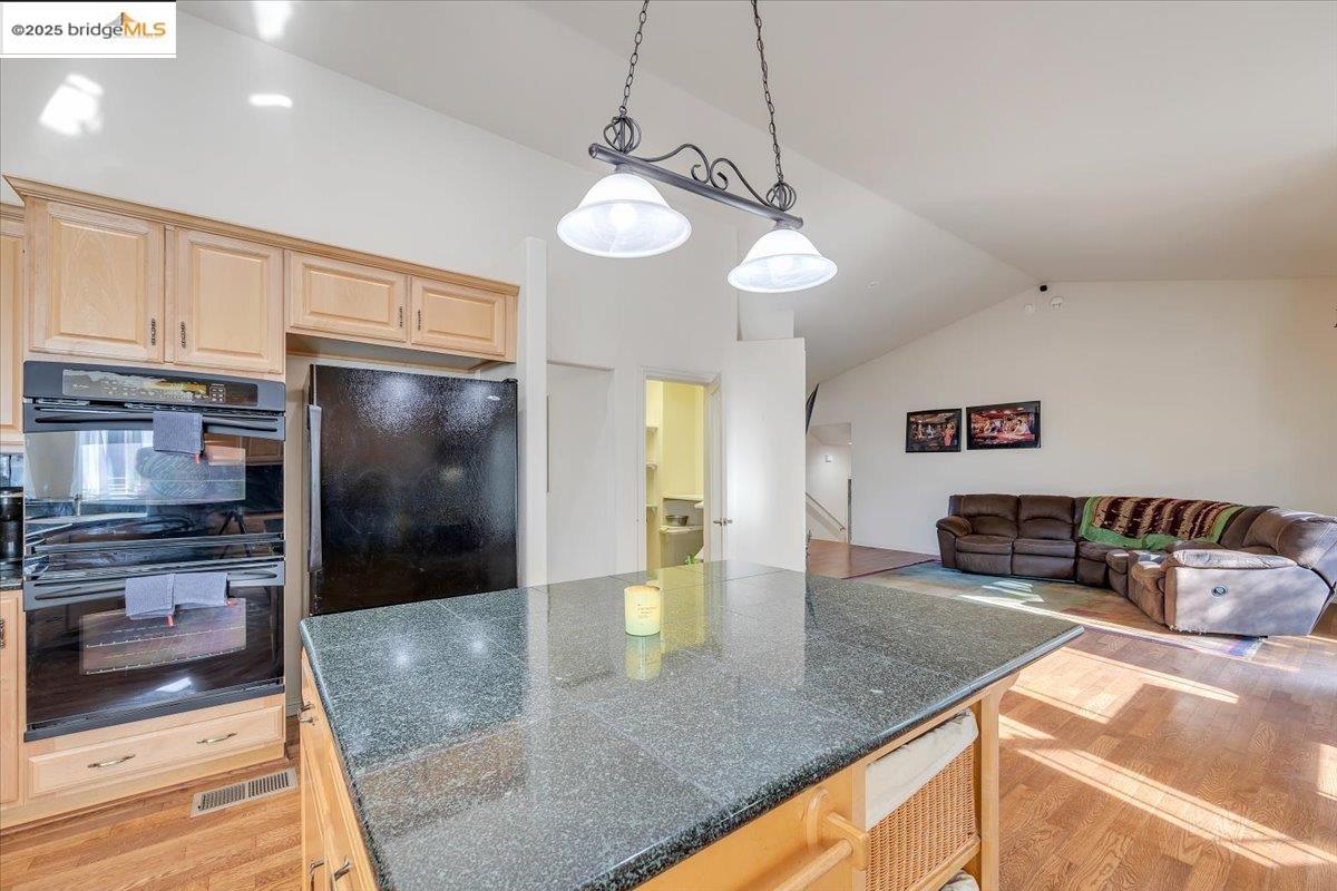 20405 Starr King Dr, Soulsbyville