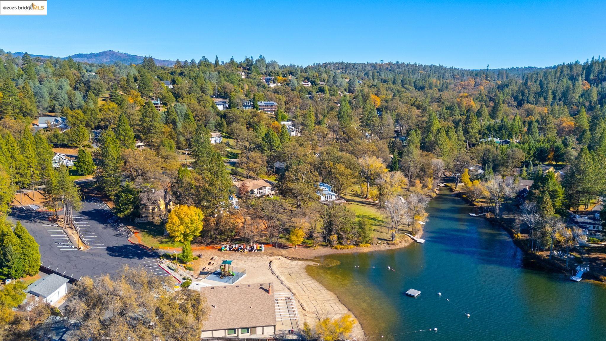 20266 Pine Mountain Dr