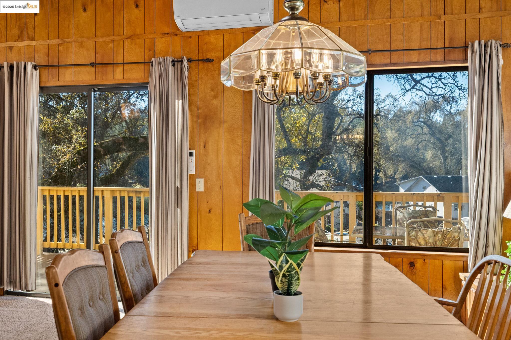 20266 Pine Mountain Dr