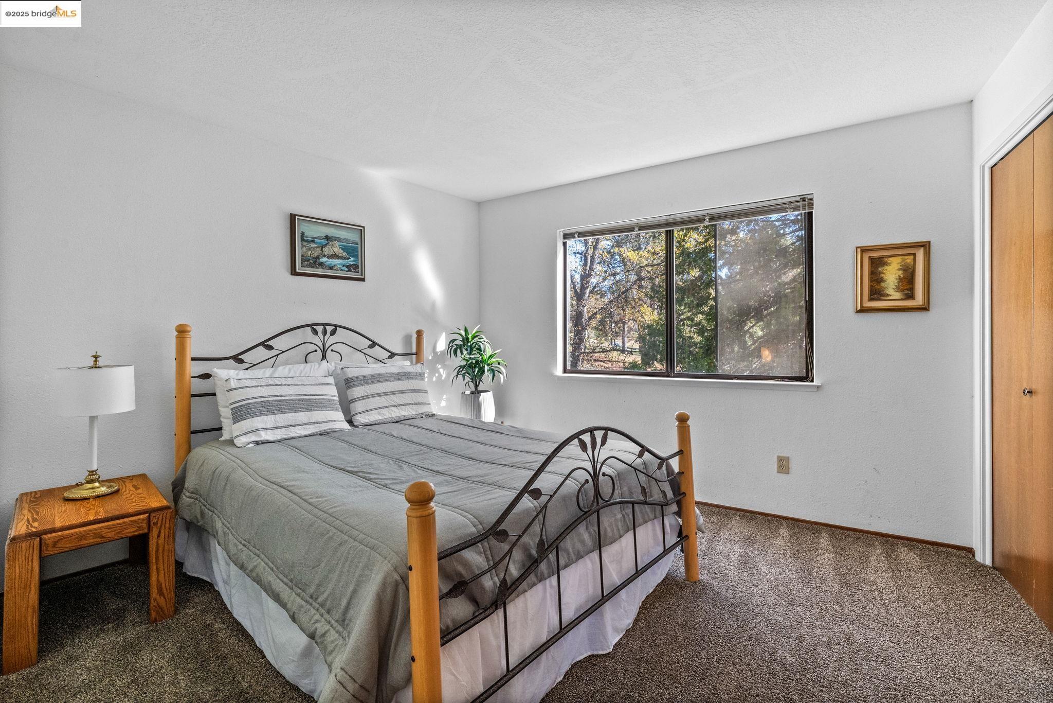 20266 Pine Mountain Dr