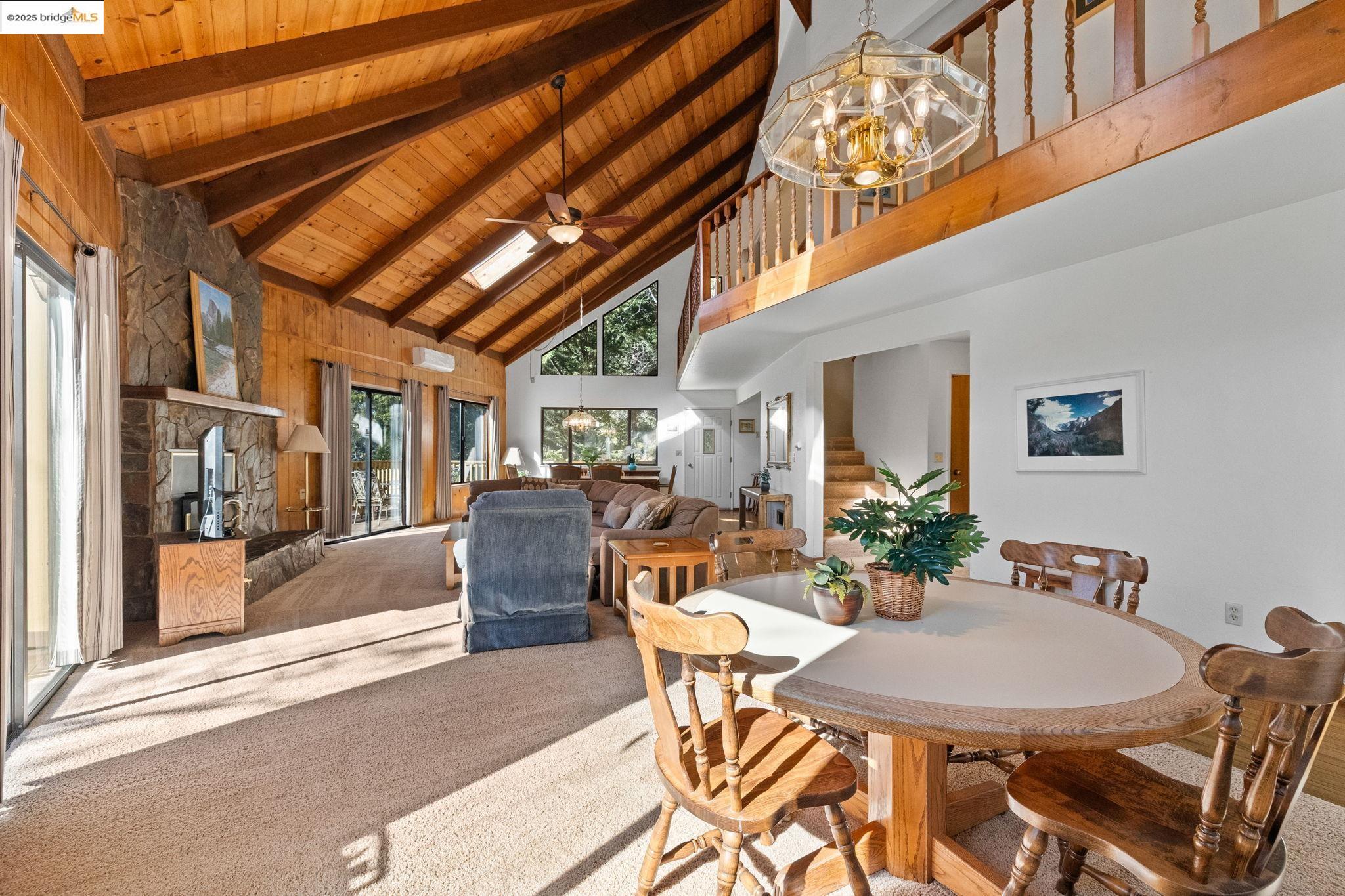 20266 Pine Mountain Dr