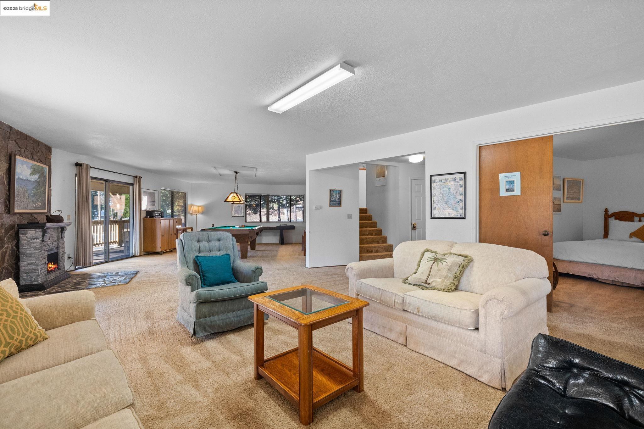 20266 Pine Mountain Dr