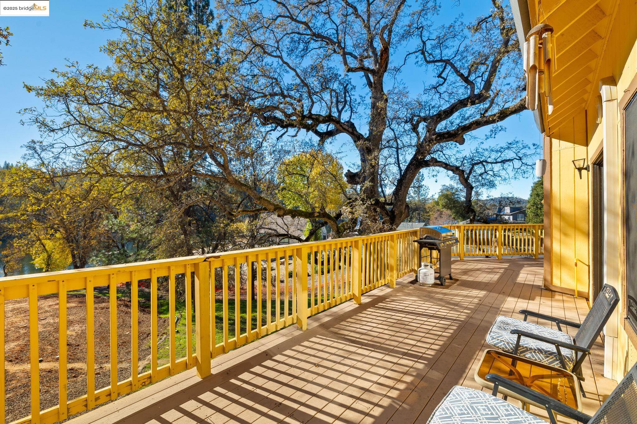 20266 Pine Mountain Dr