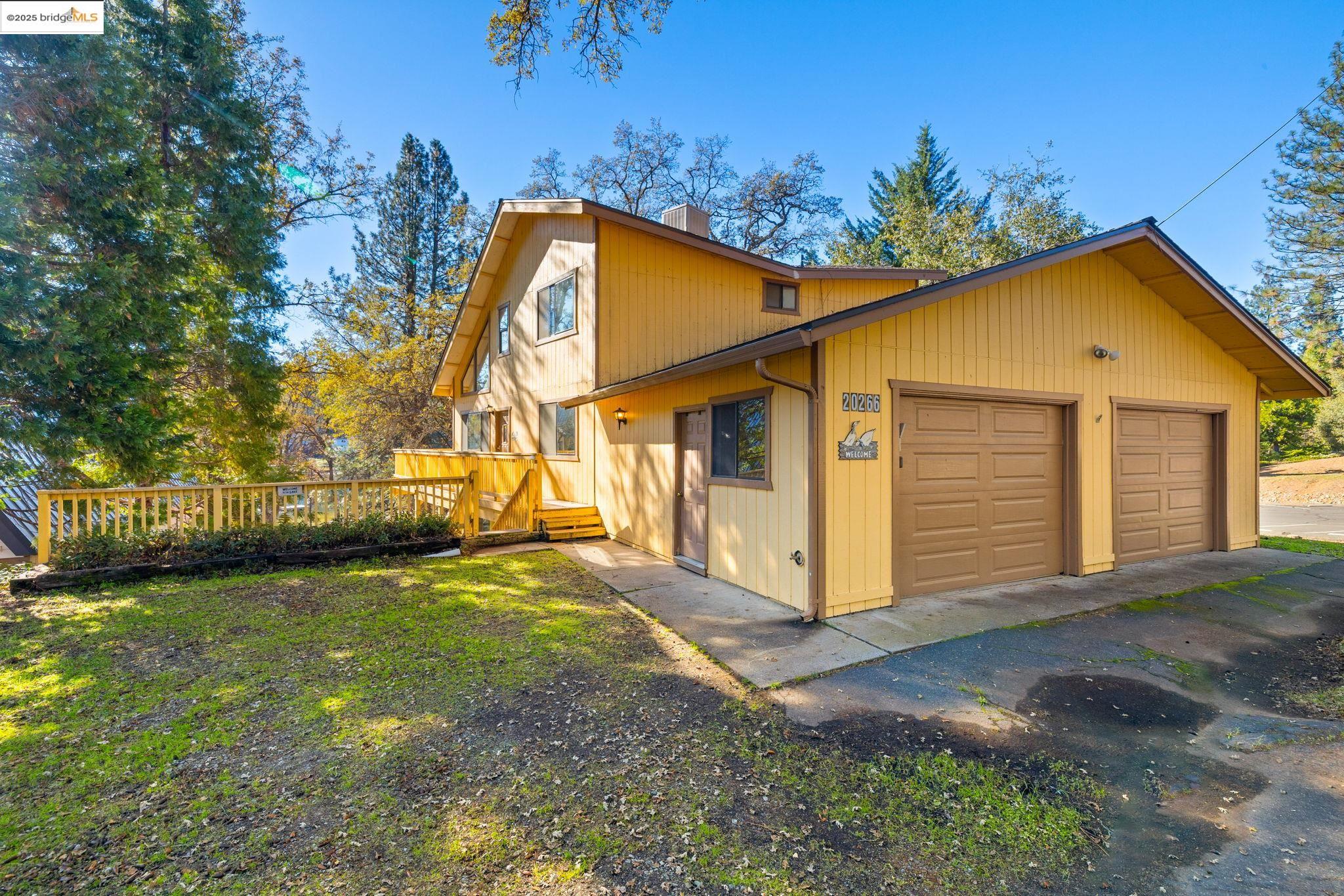 20266 Pine Mountain Dr