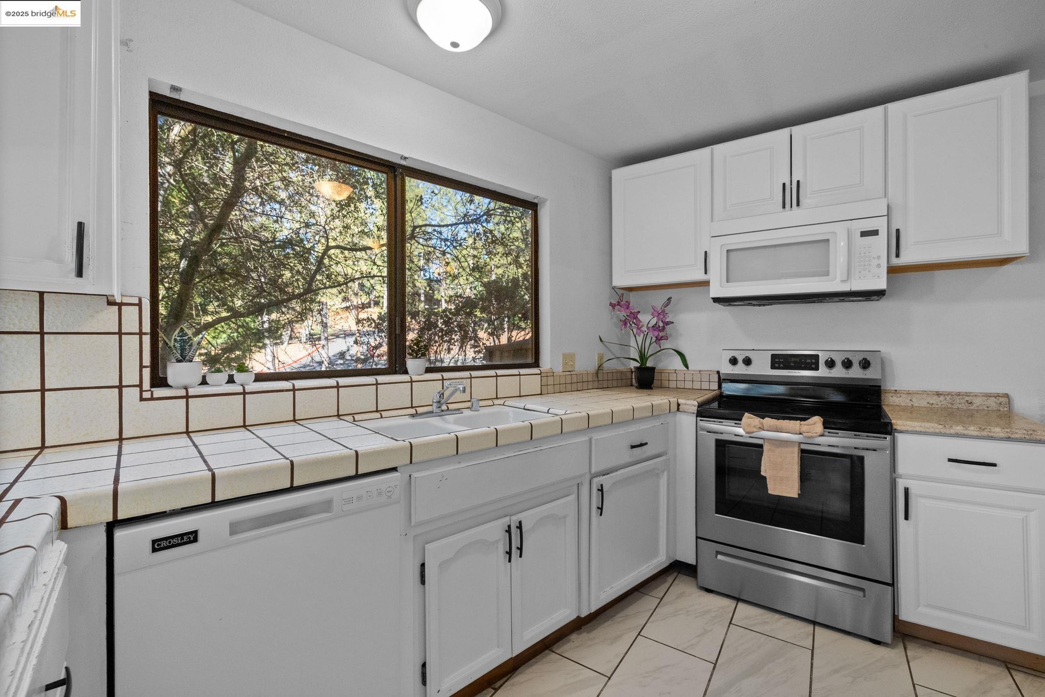 20266 Pine Mountain Dr