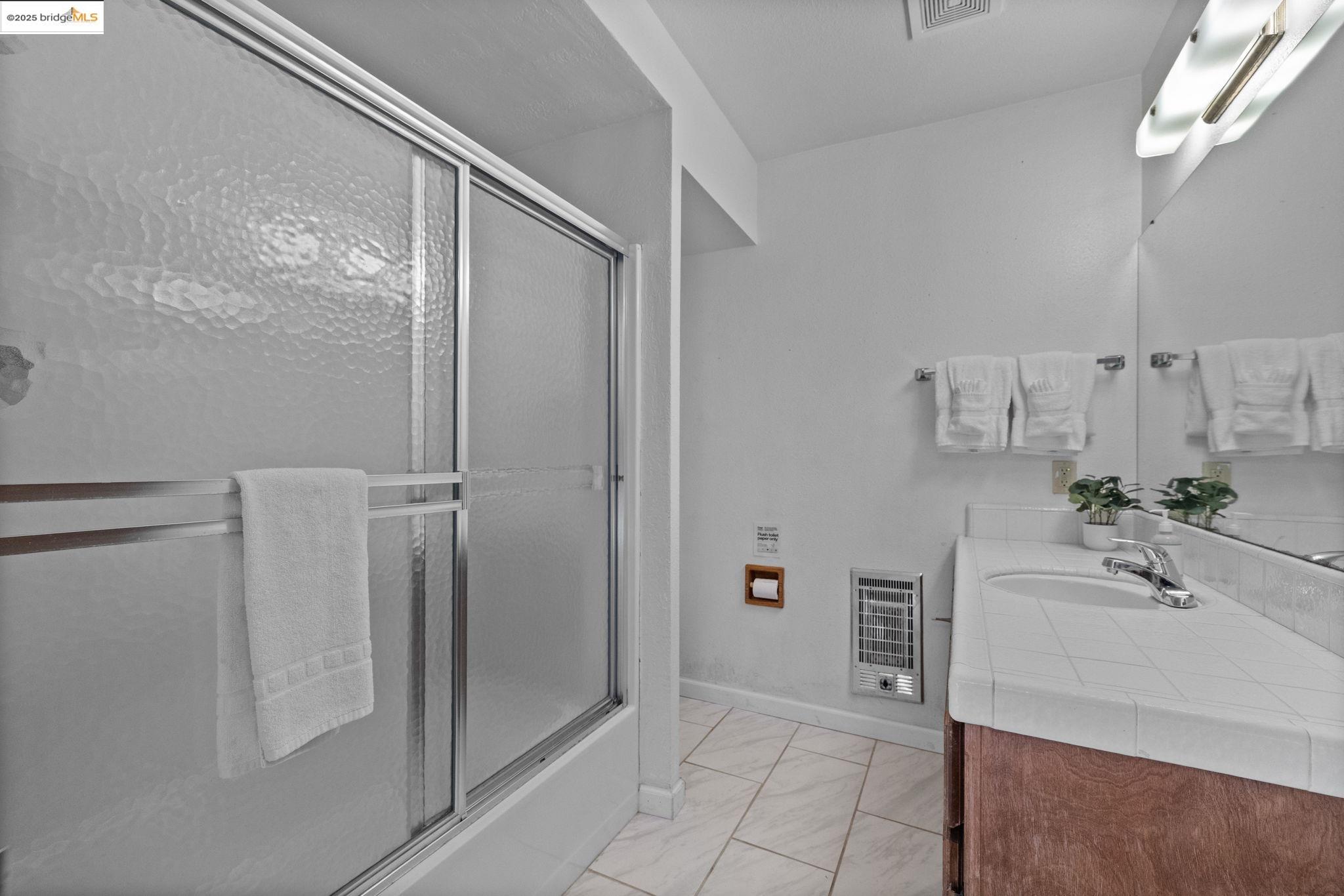 20266 Pine Mountain Dr