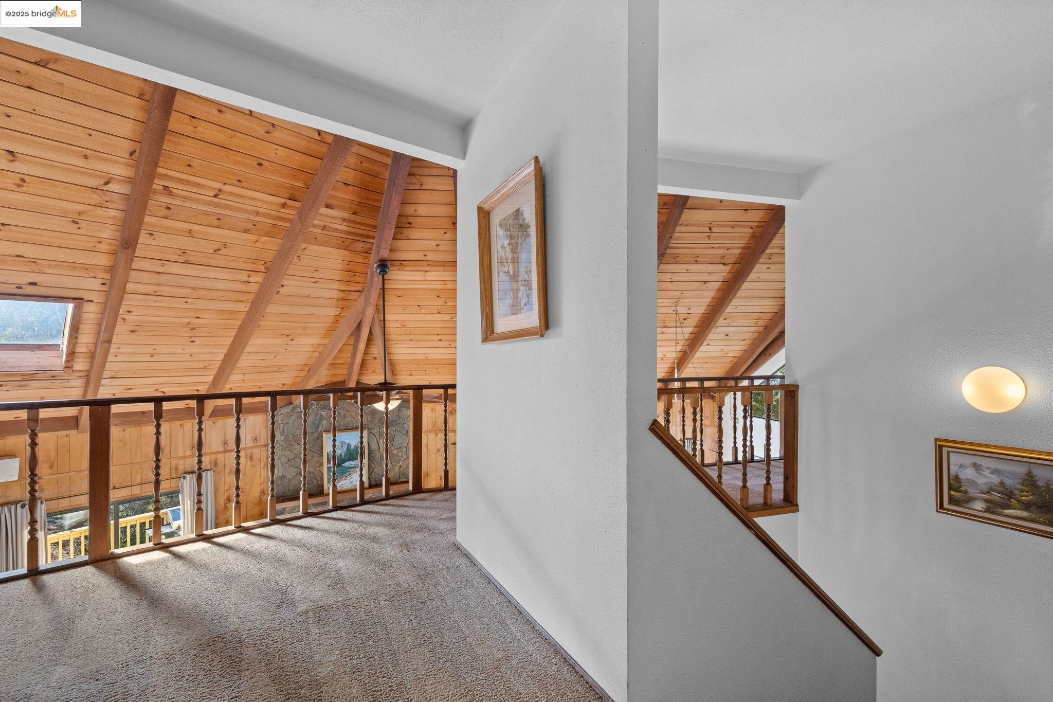 20266 Pine Mountain Dr