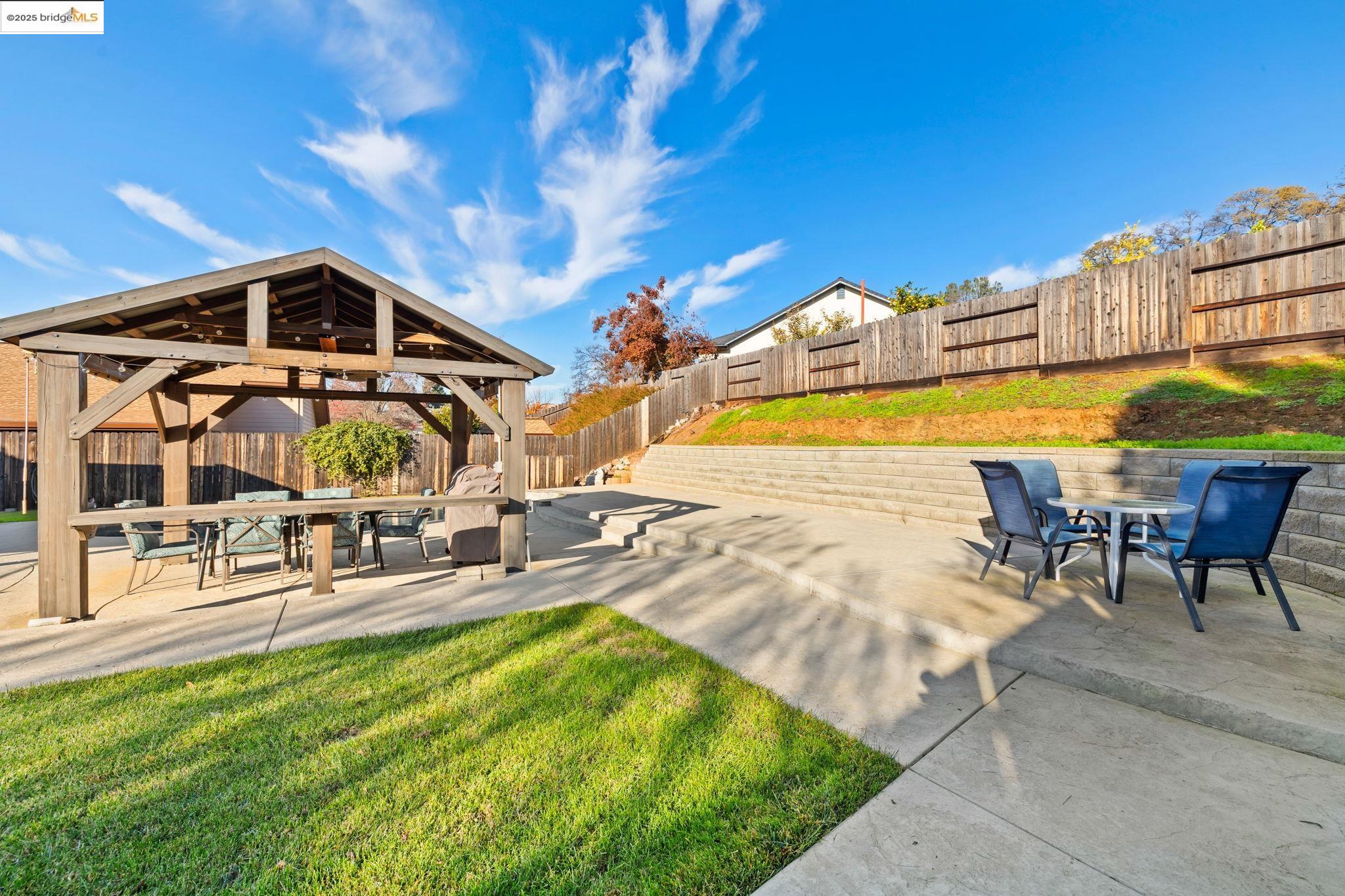 17517 Wild Oak Dr
