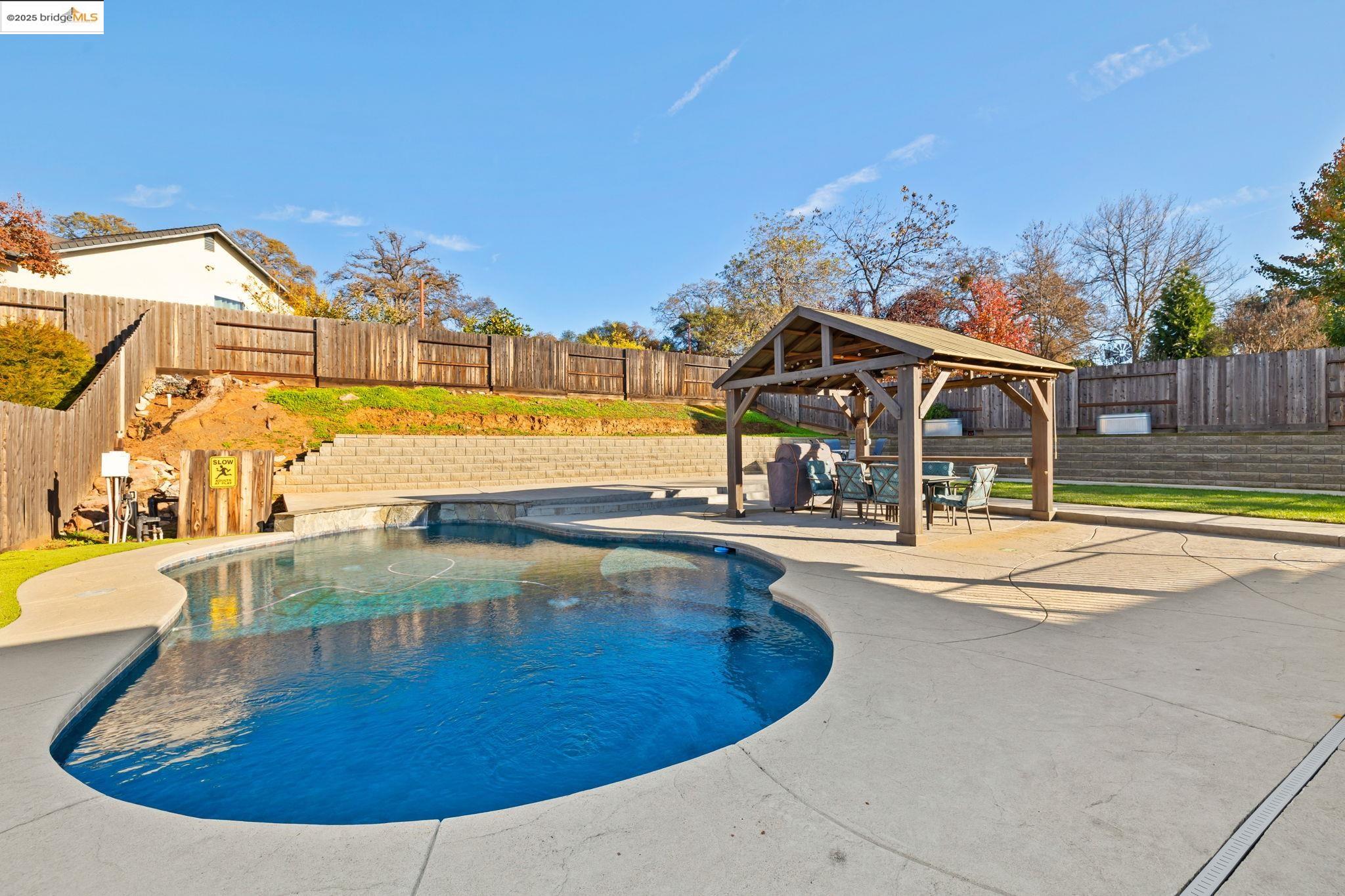 17517 Wild Oak Dr