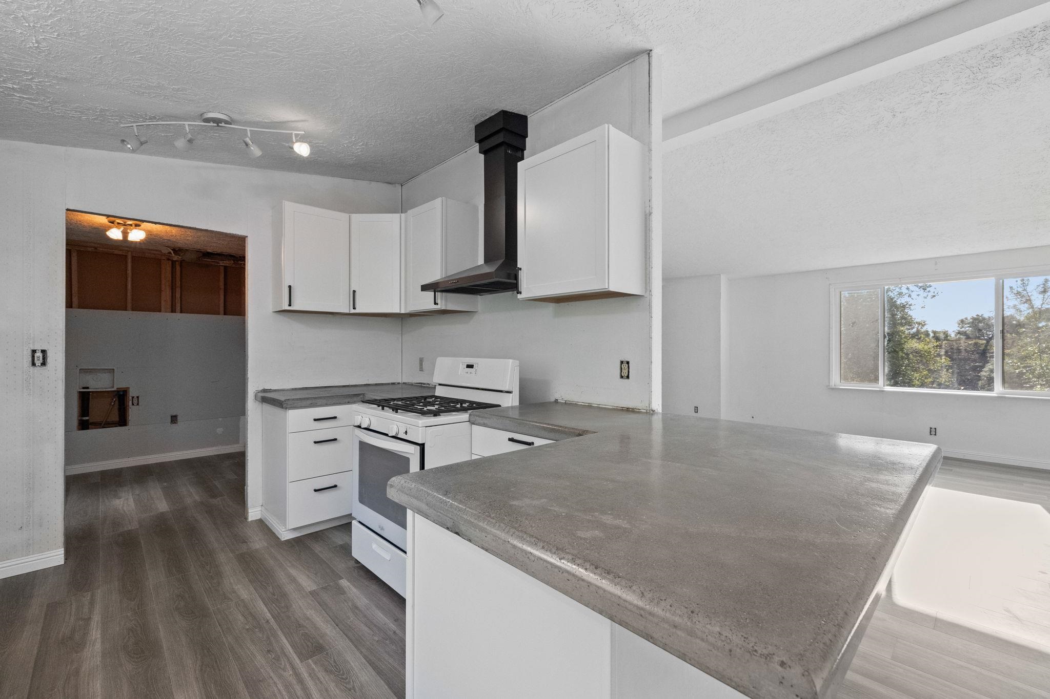 20580 Bay Meadows Dr