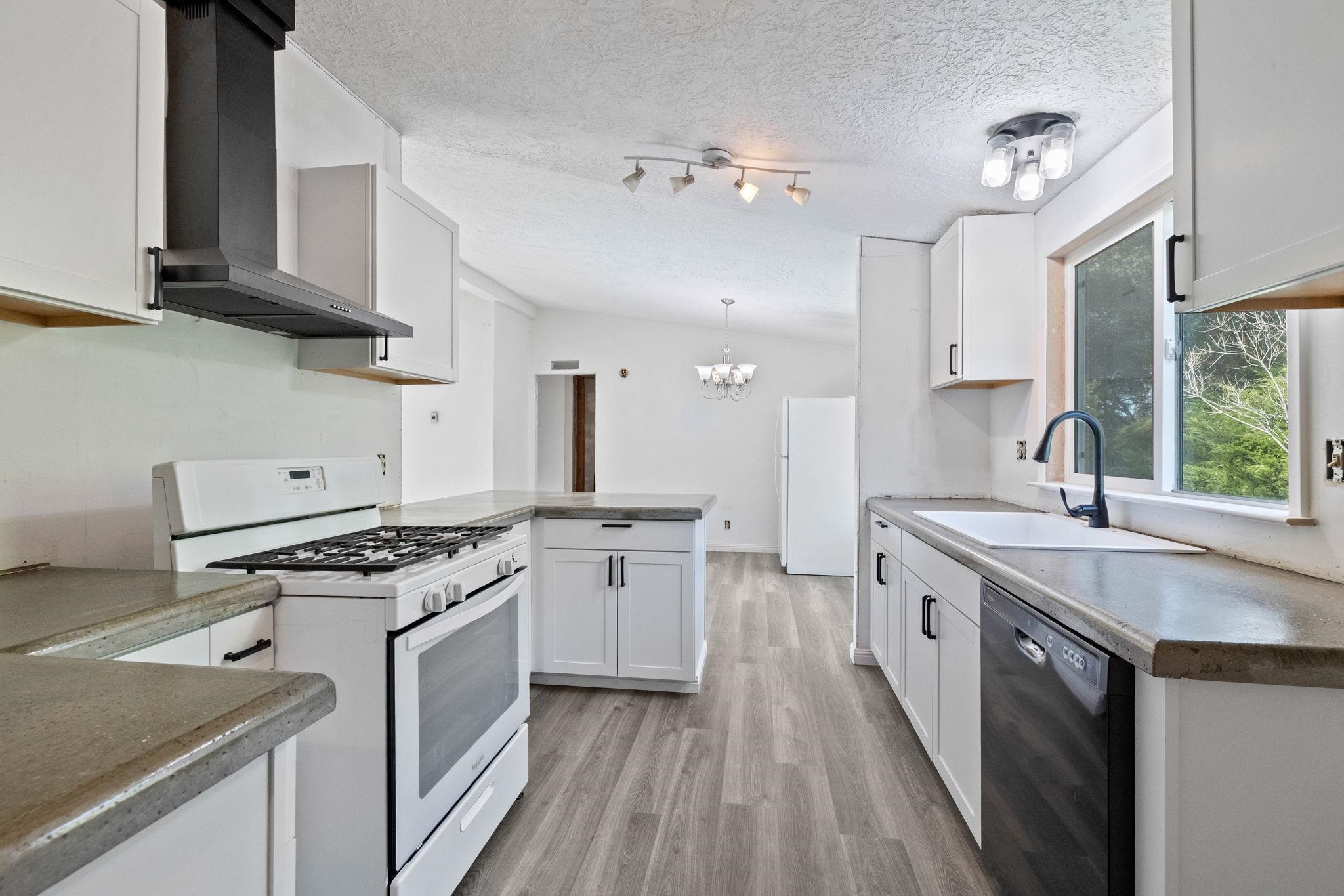 20580 Bay Meadows Dr