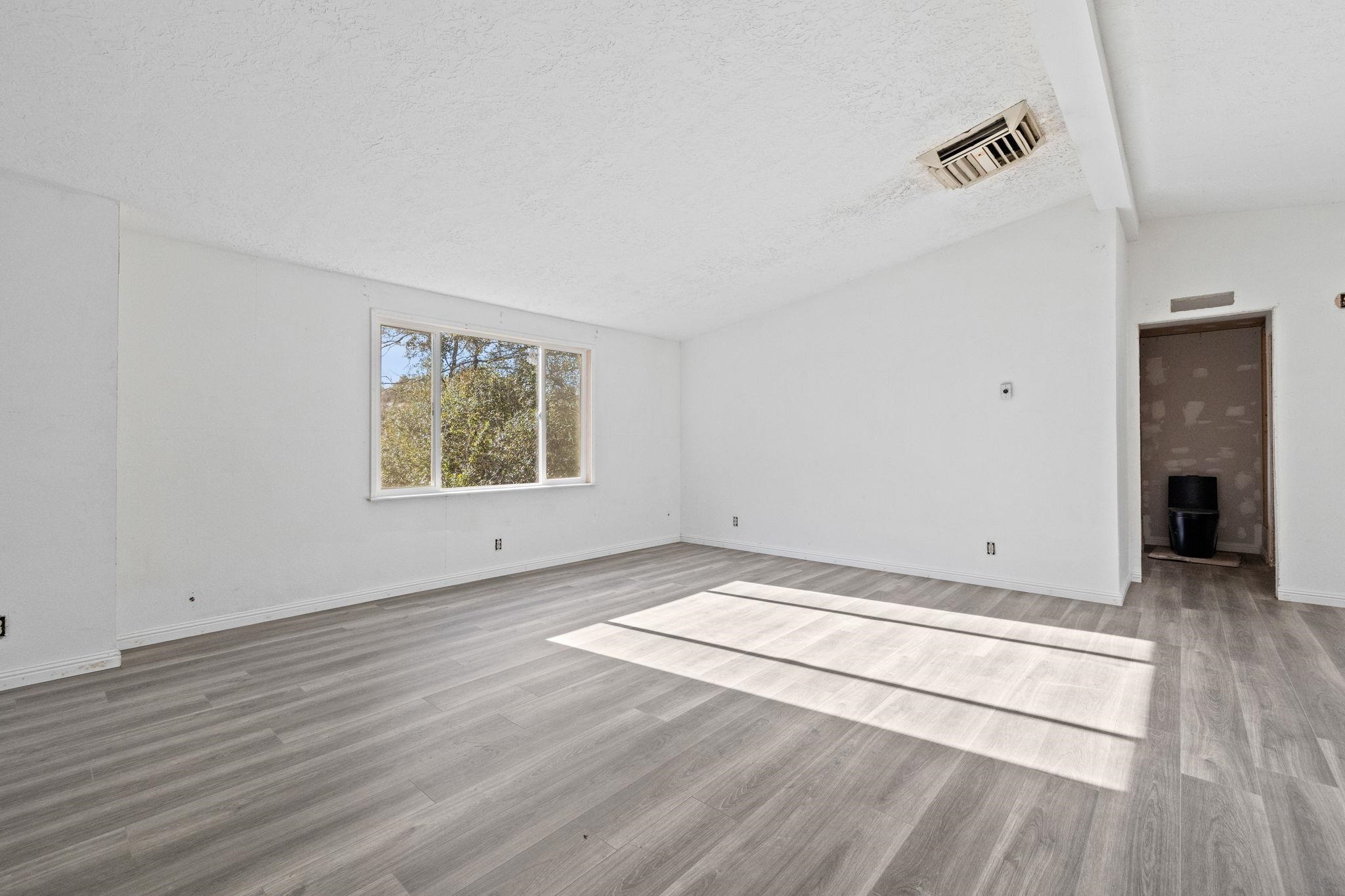 20580 Bay Meadows Dr