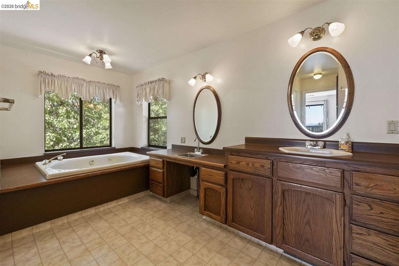 16620 Charles Otter Drive