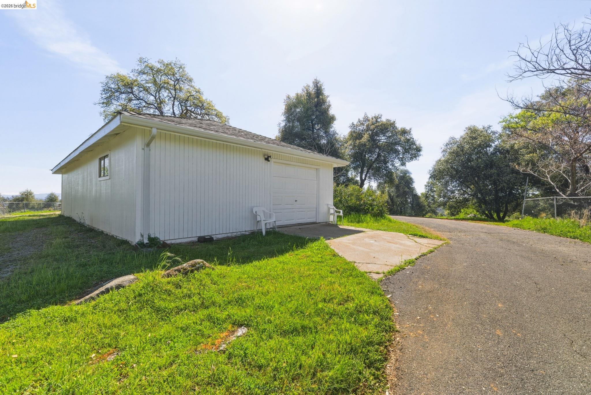 18344 Zeni Ln