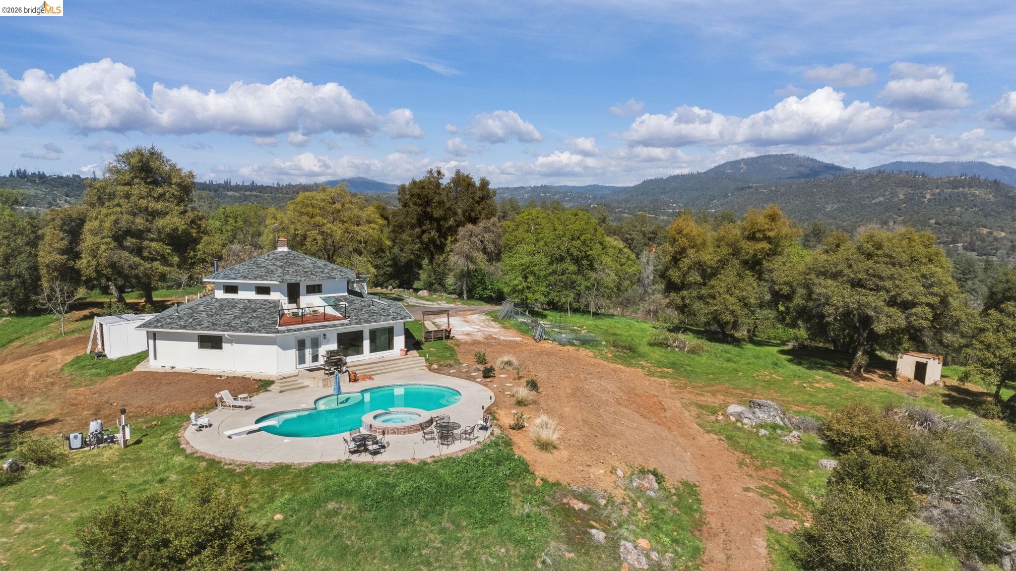 18344 Zeni Ln