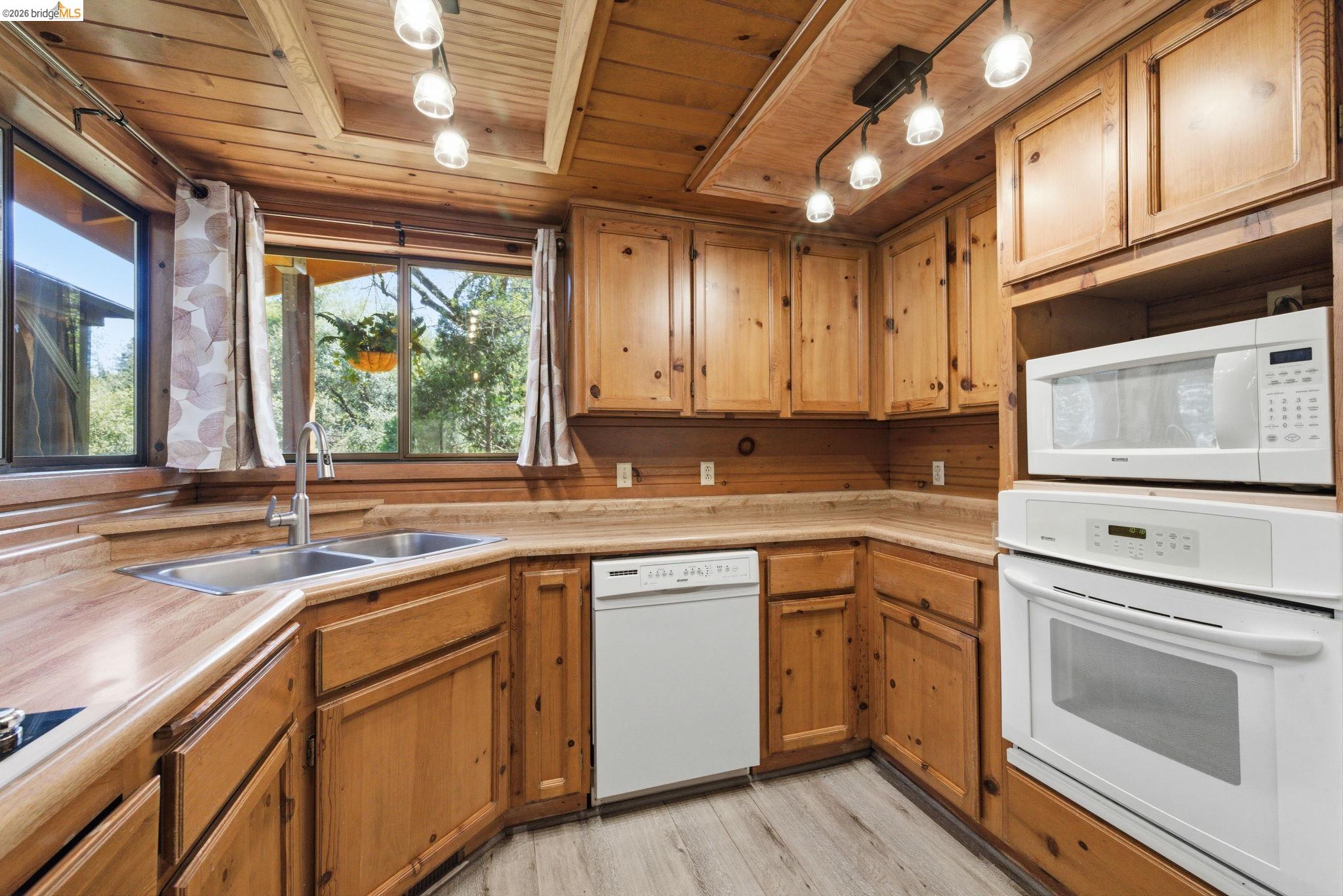 13133 Wells Fargo Dr