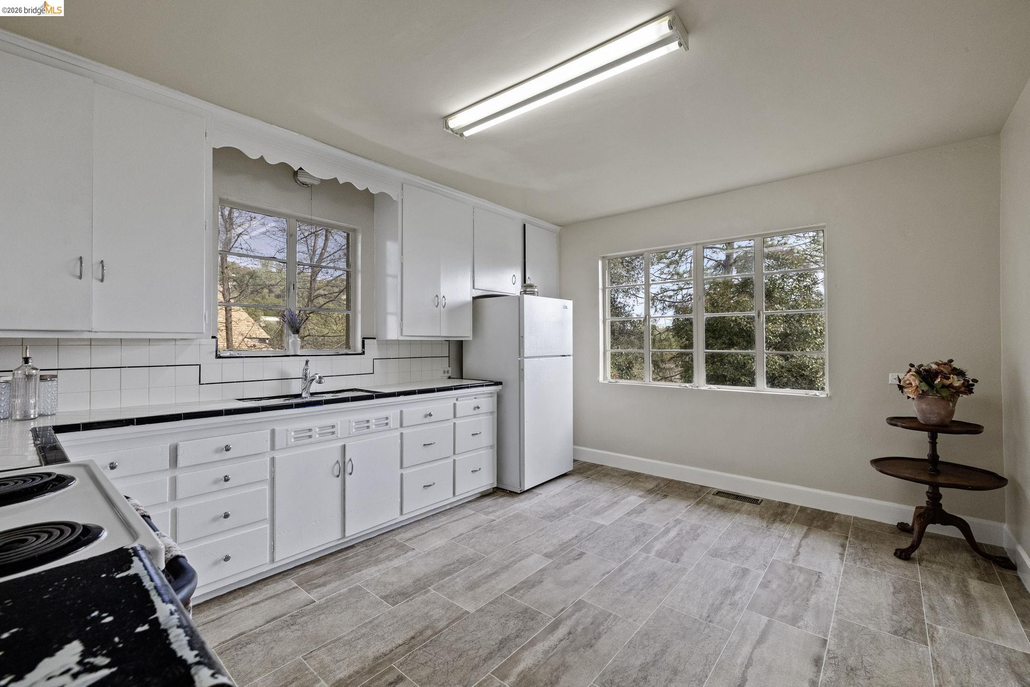 299 Summit Ave
