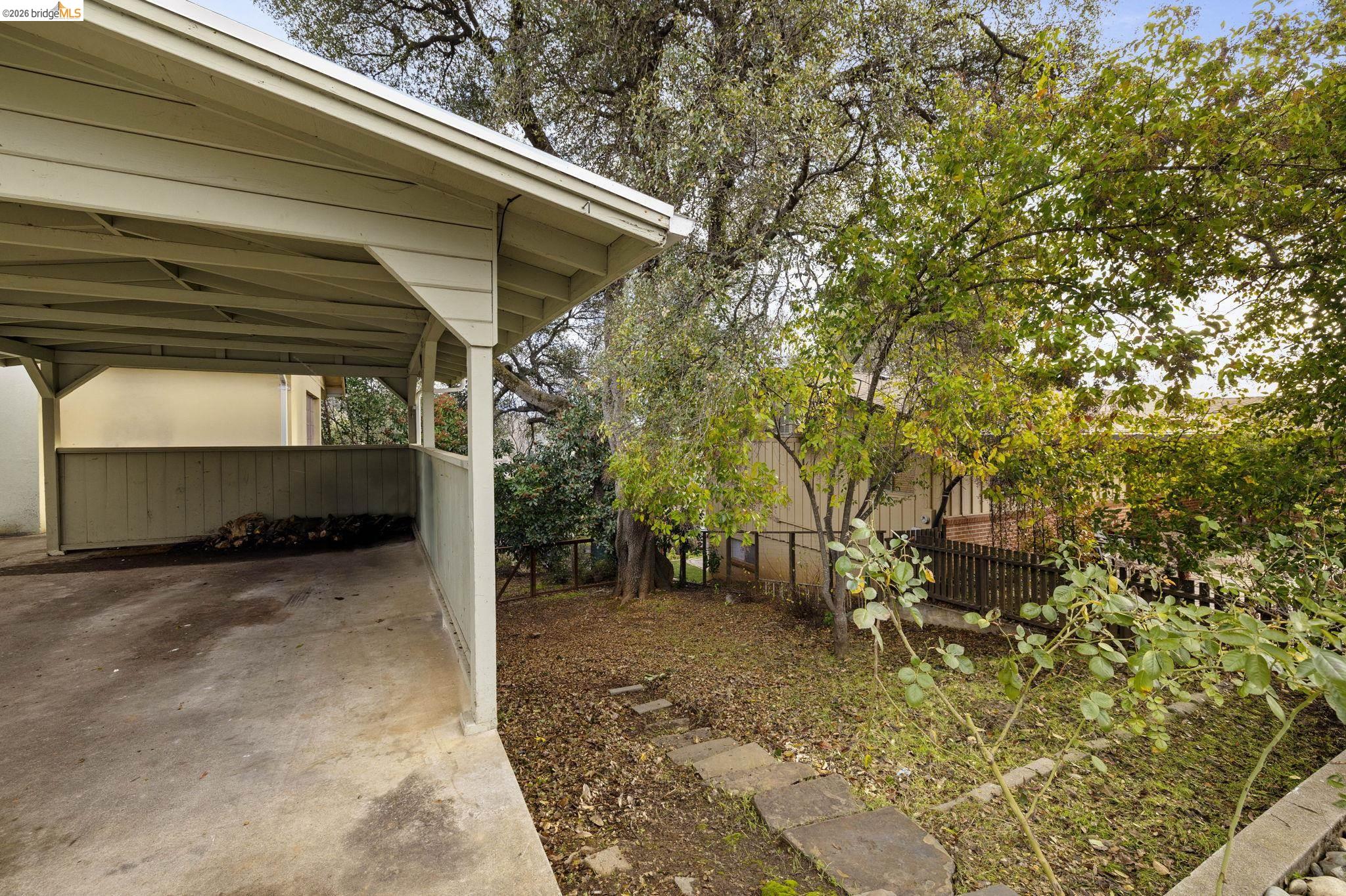 299 Summit Ave