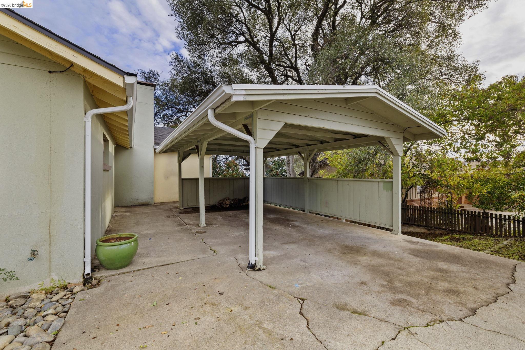 299 Summit Ave