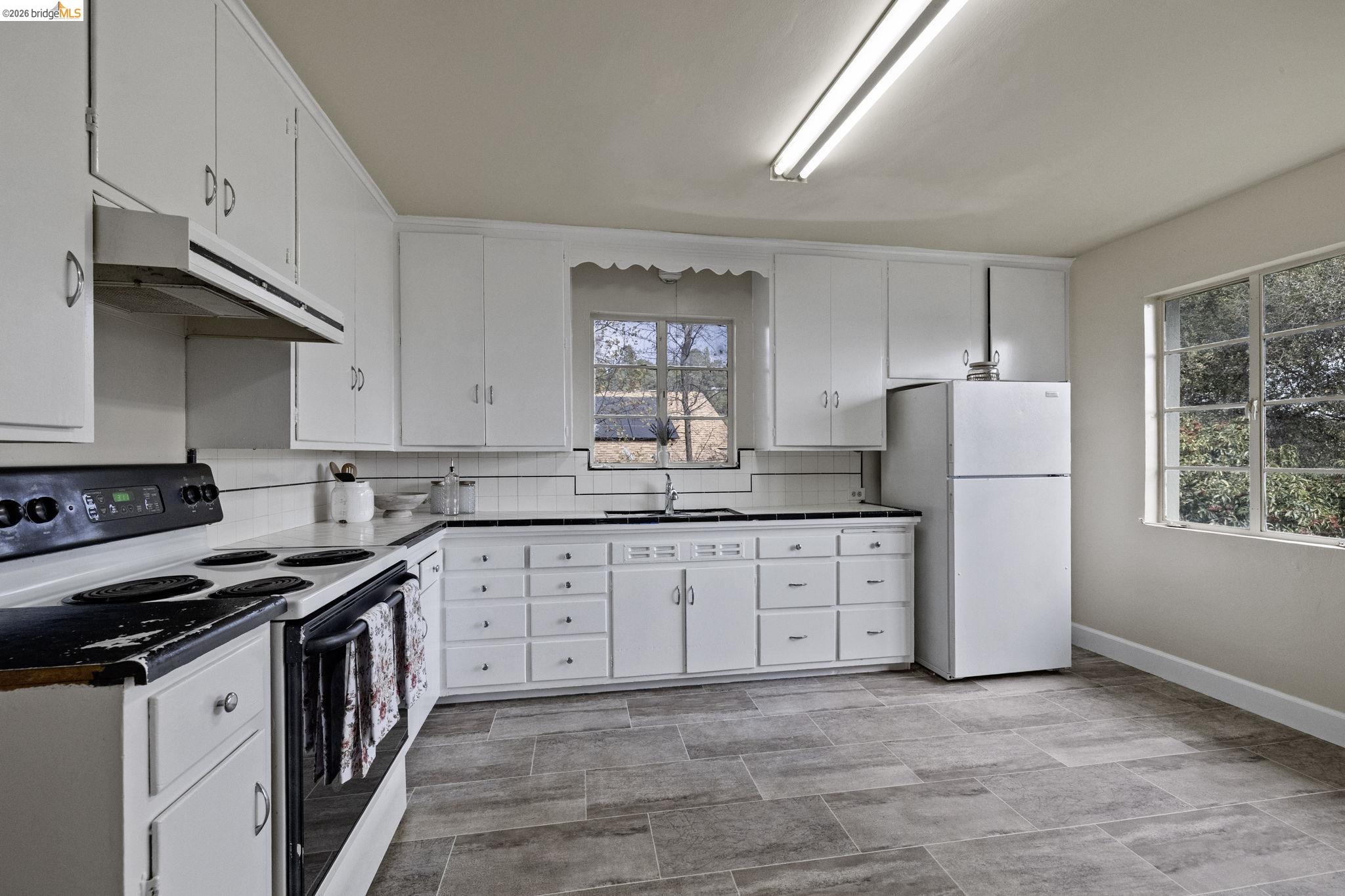 299 Summit Ave
