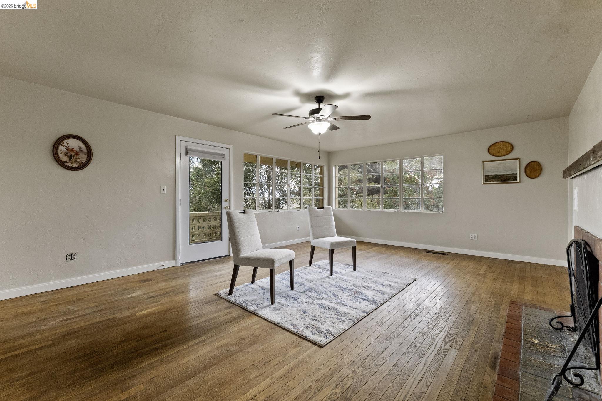 299 Summit Ave
