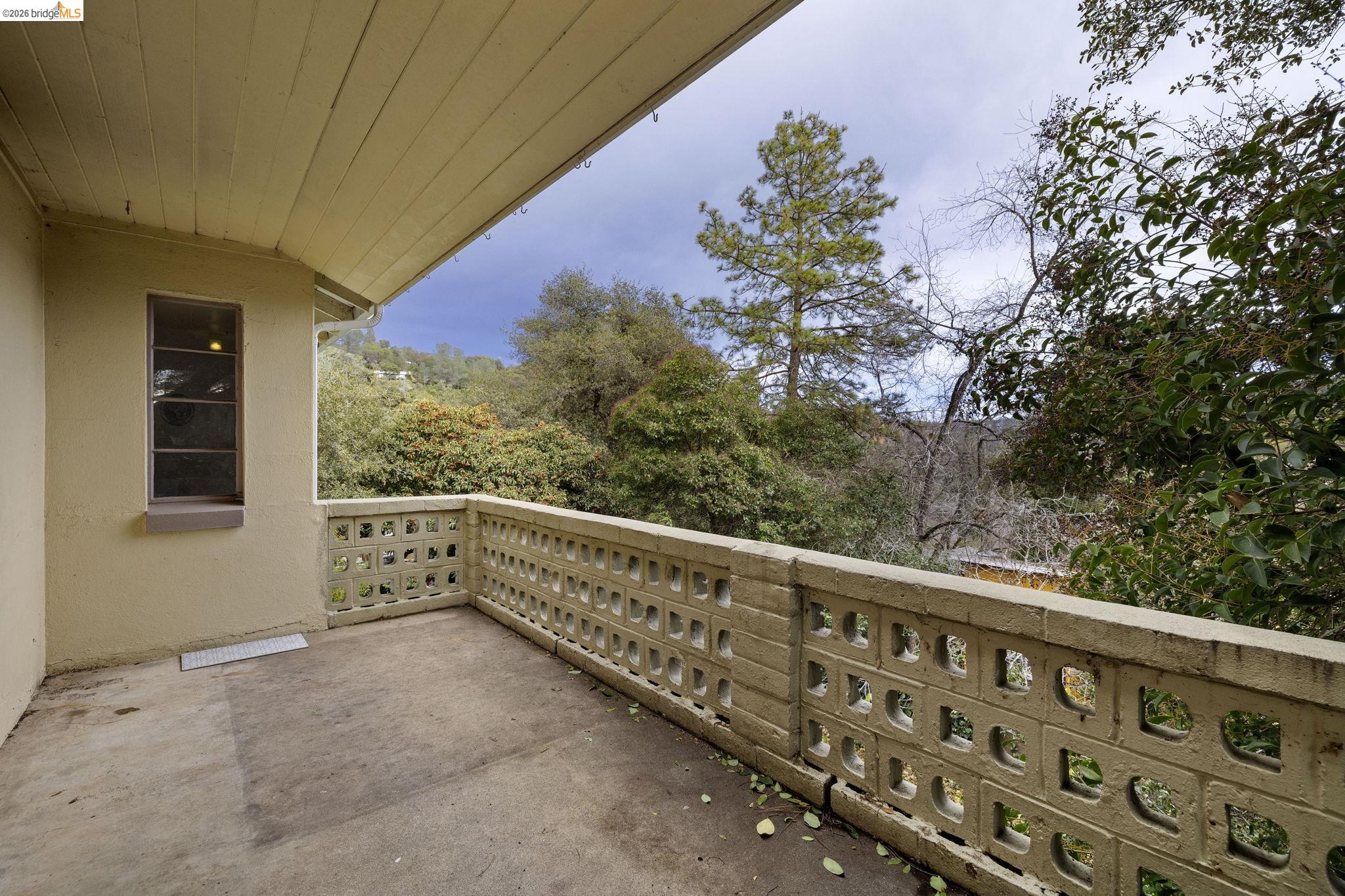 299 Summit Ave